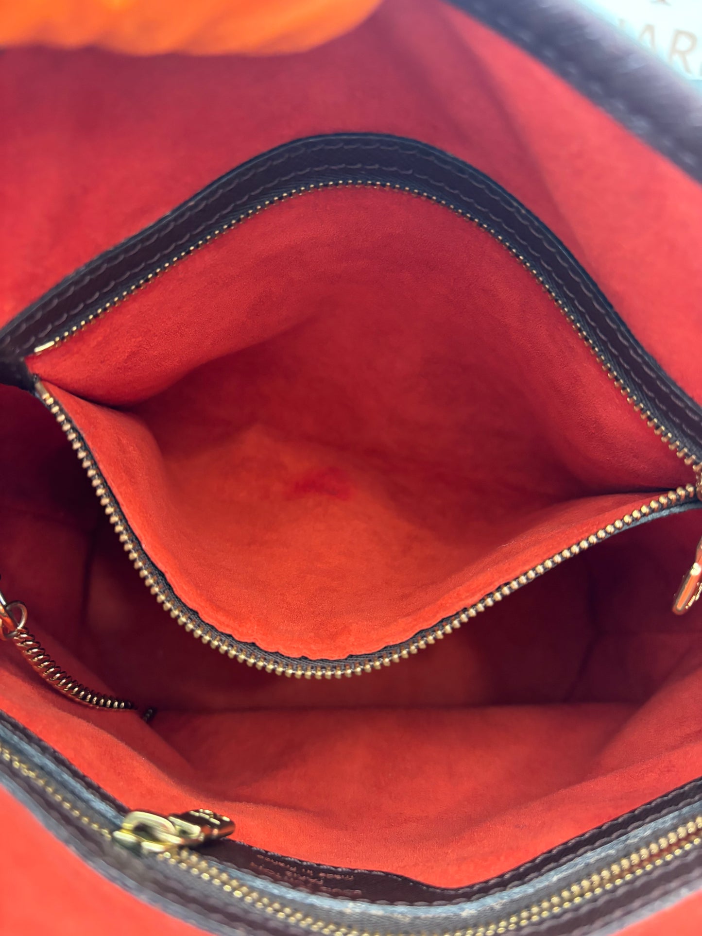 018060 - Louis Vuitton Marais Damier