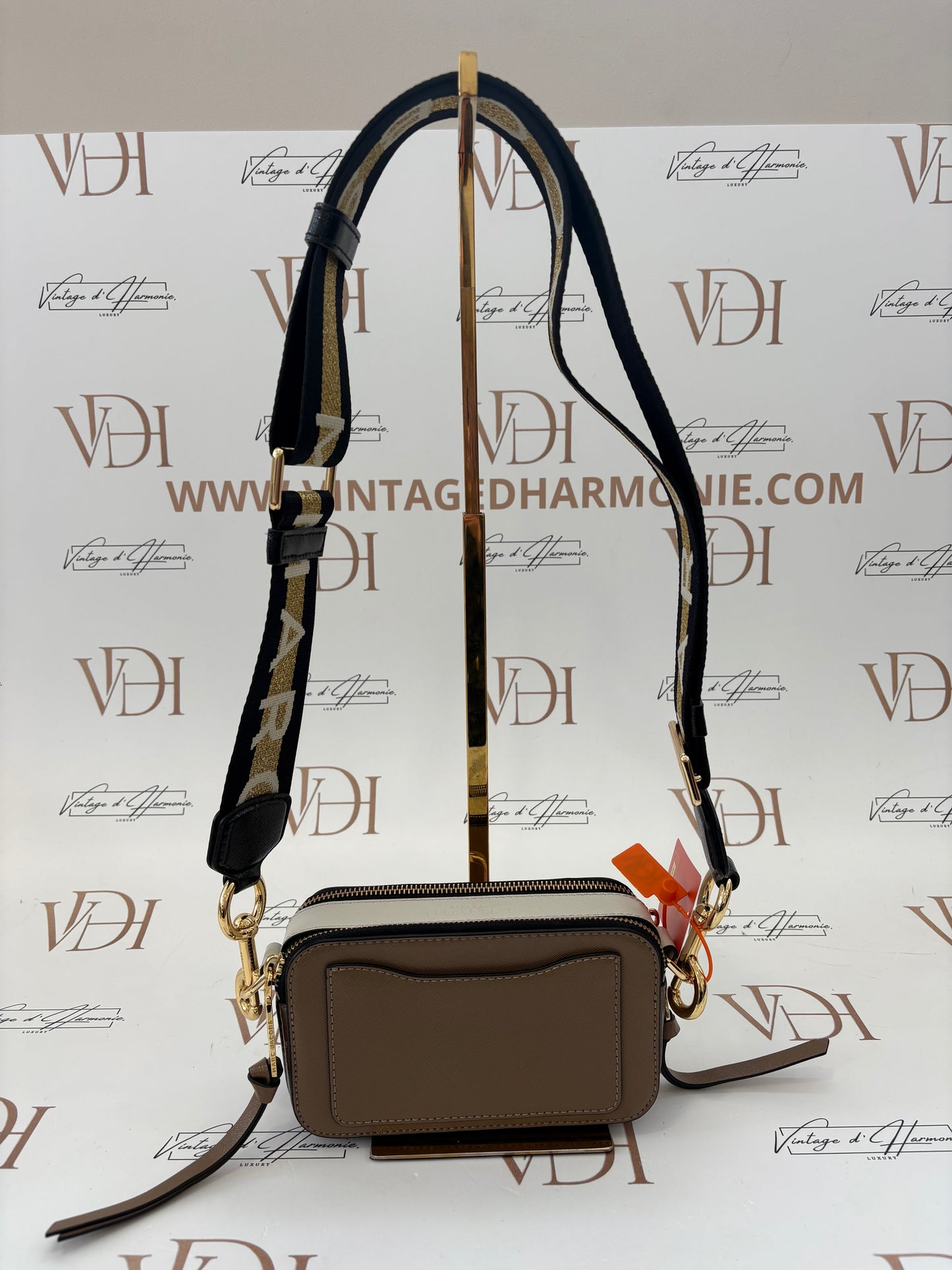 383680- Marc Jacobs Sbapshot