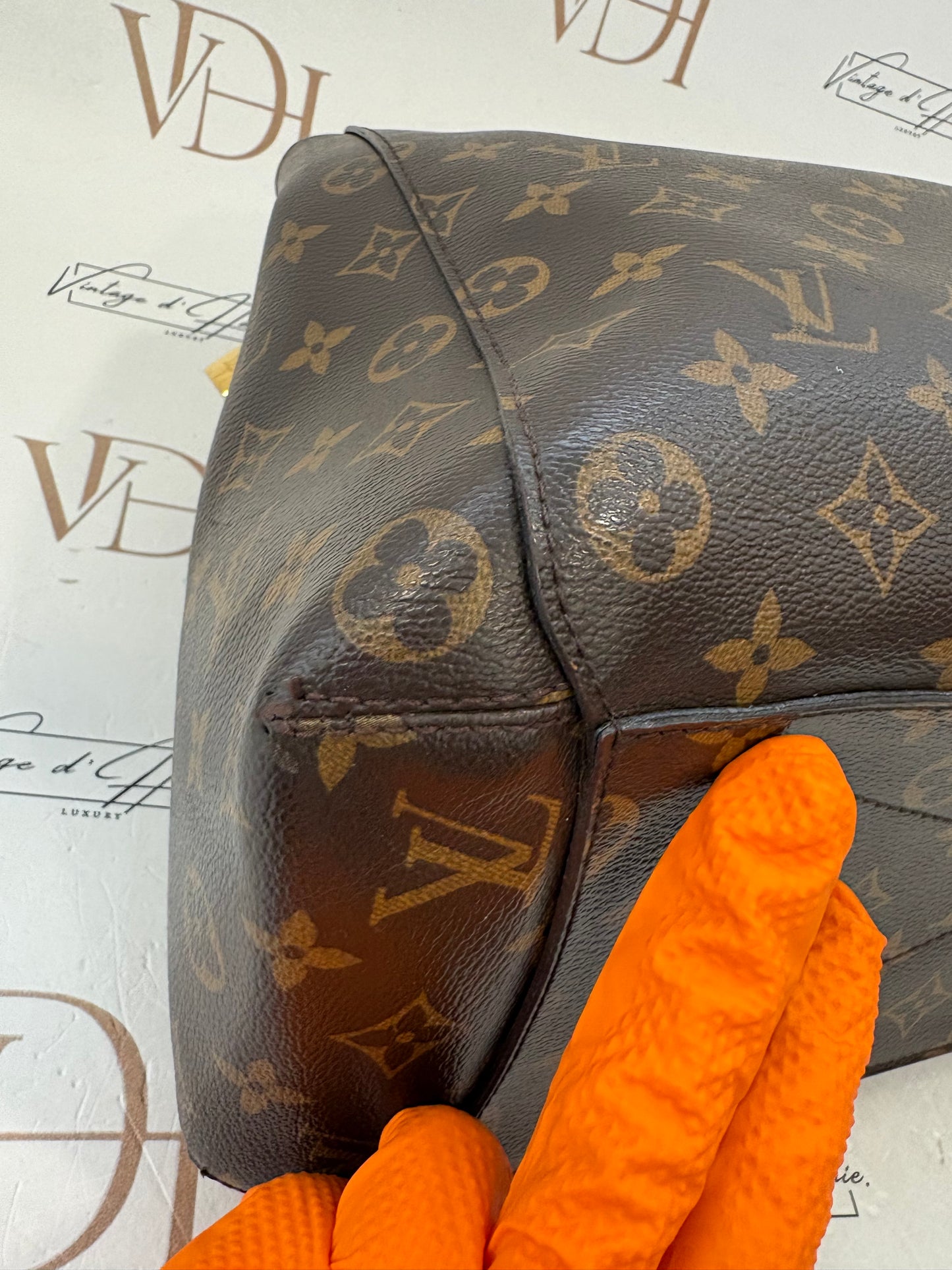 383168 - Louis Vuitton Mountaigne GM