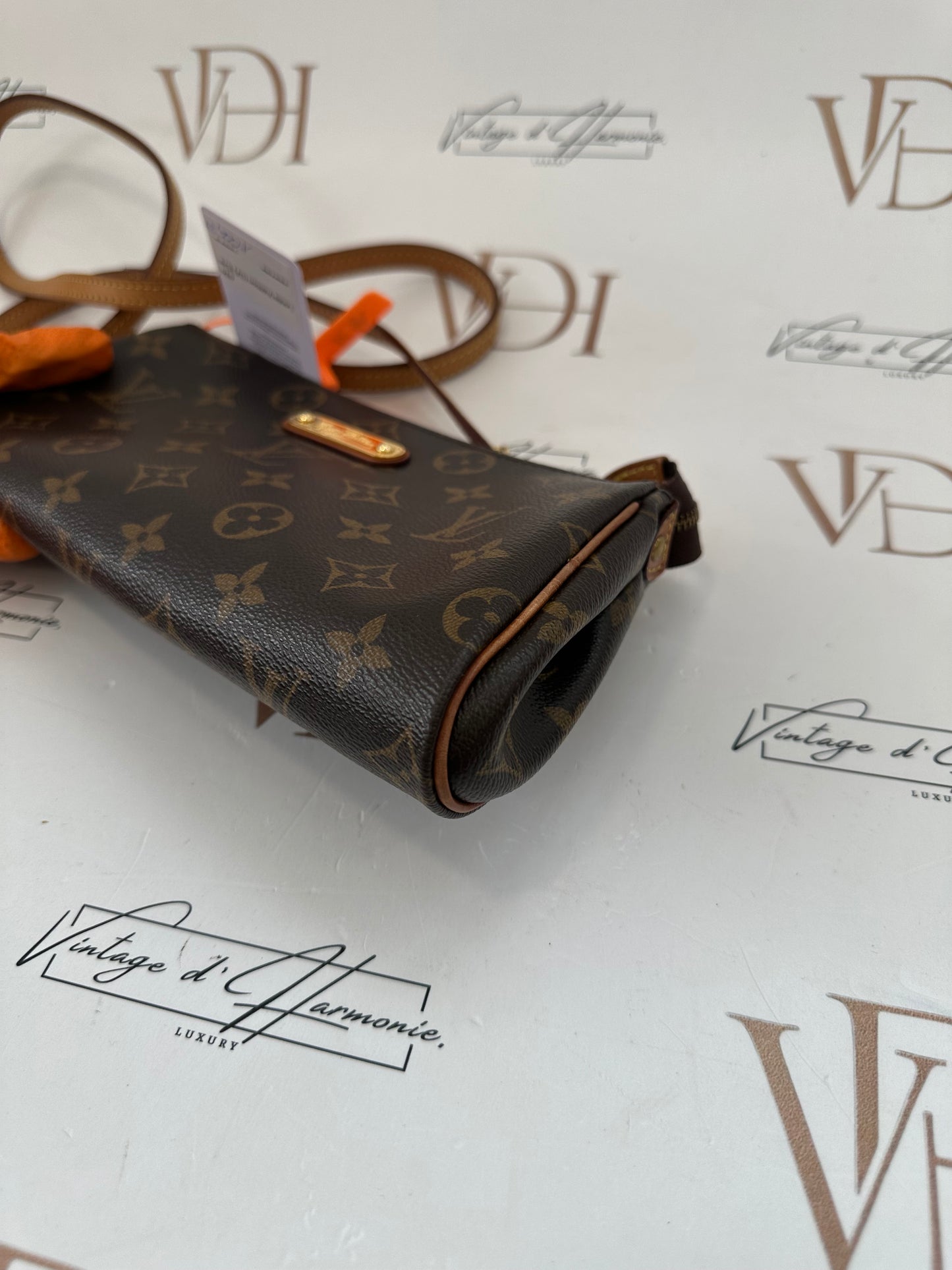 383980 - Louis Vuitton Eva