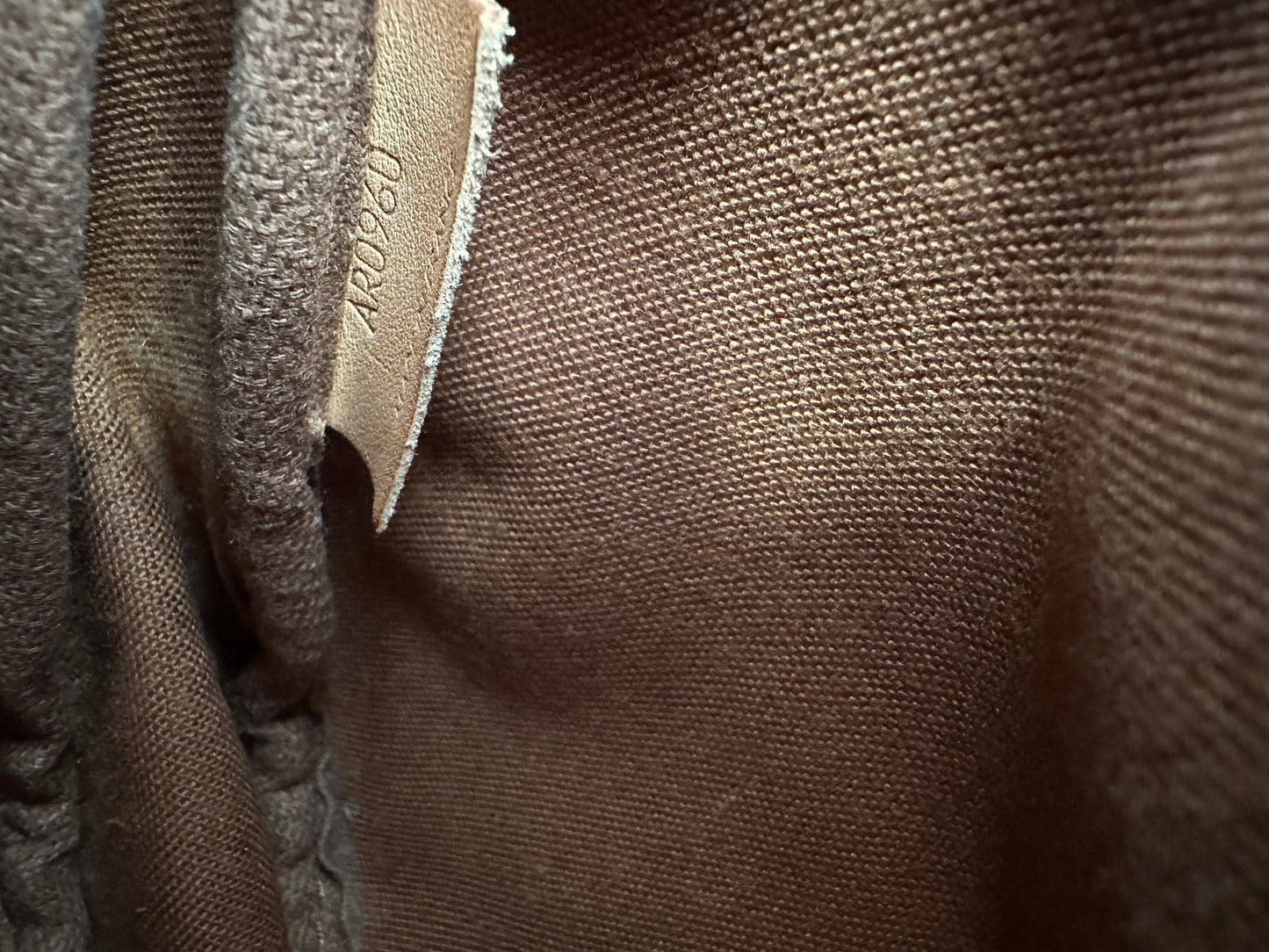 Louis Vuitton Saumur 30