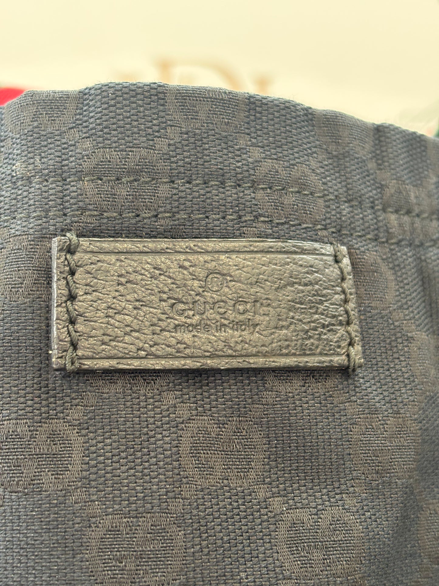 201323 - Gucci Tote