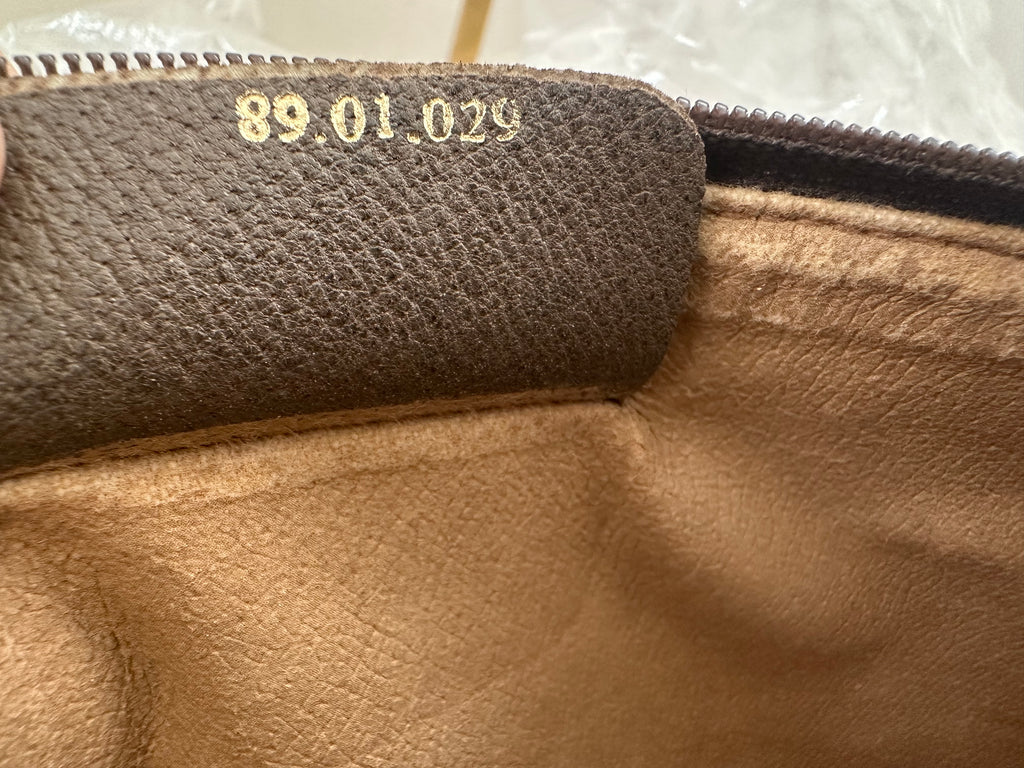 Gucci Pochette Supreme