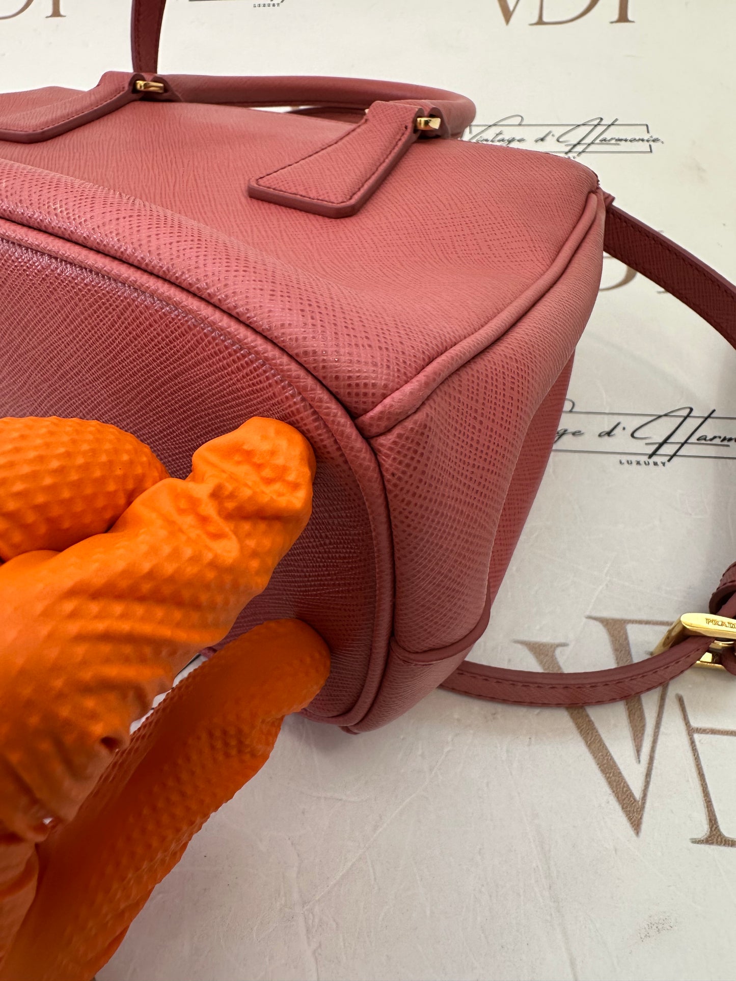 382950 - Prada Galleria