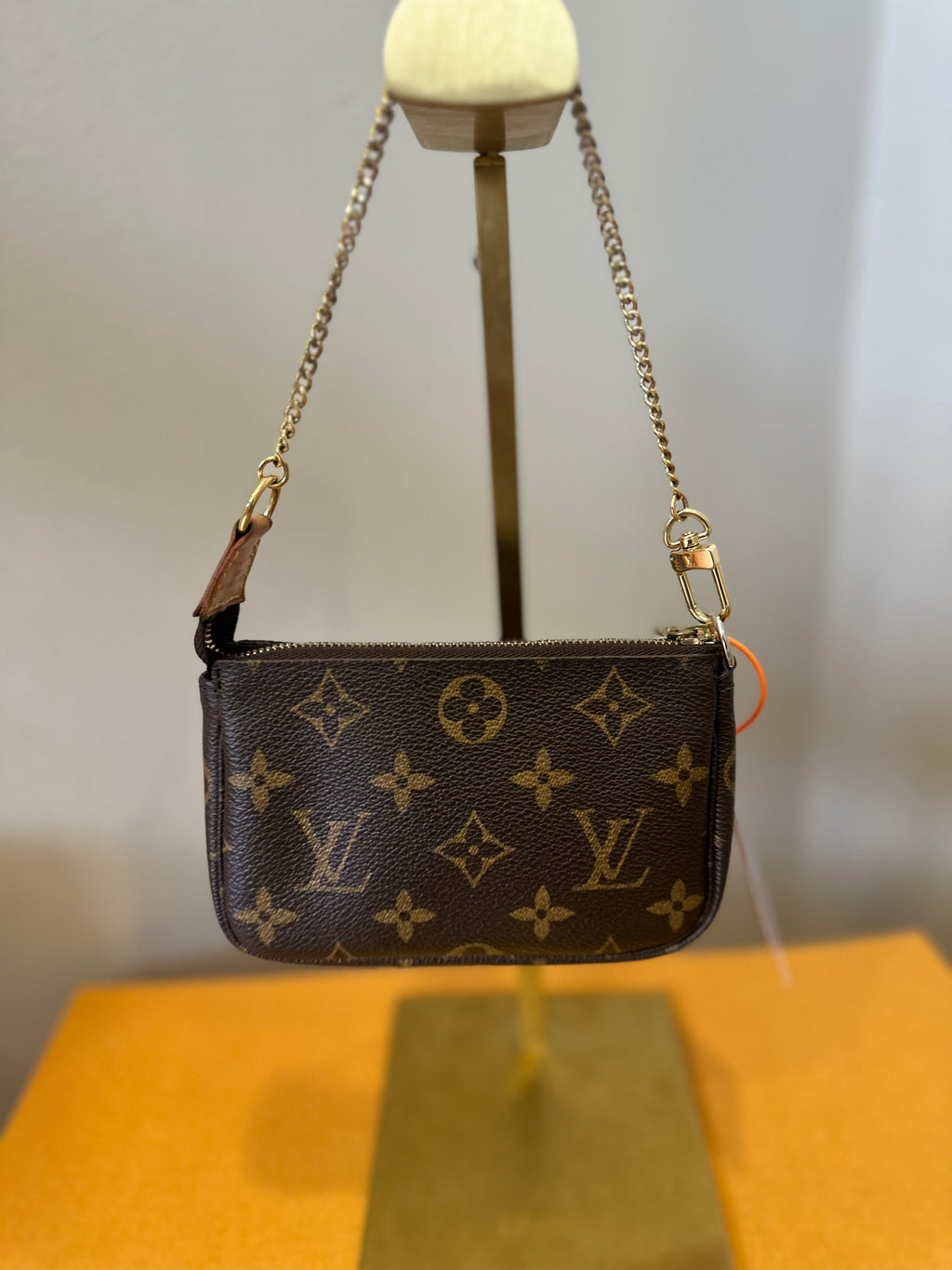 Louis Vuitton Mini pochette