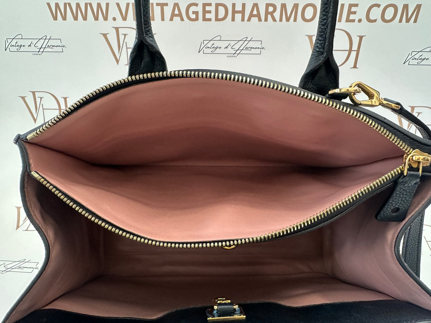 382756 - Louis Vuitton City Steamer