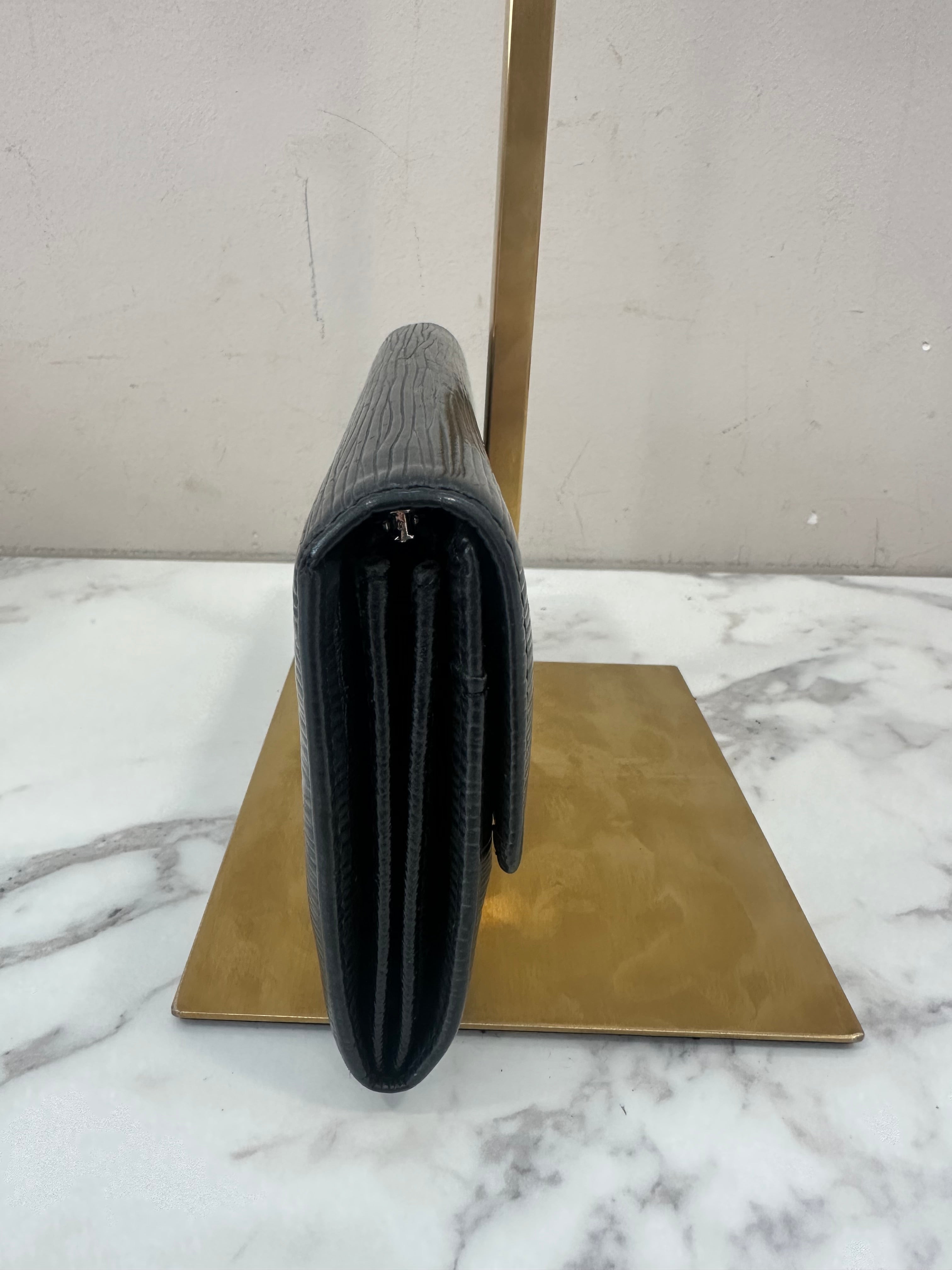 Louis Vuitton Black Epi Porte Monnaie