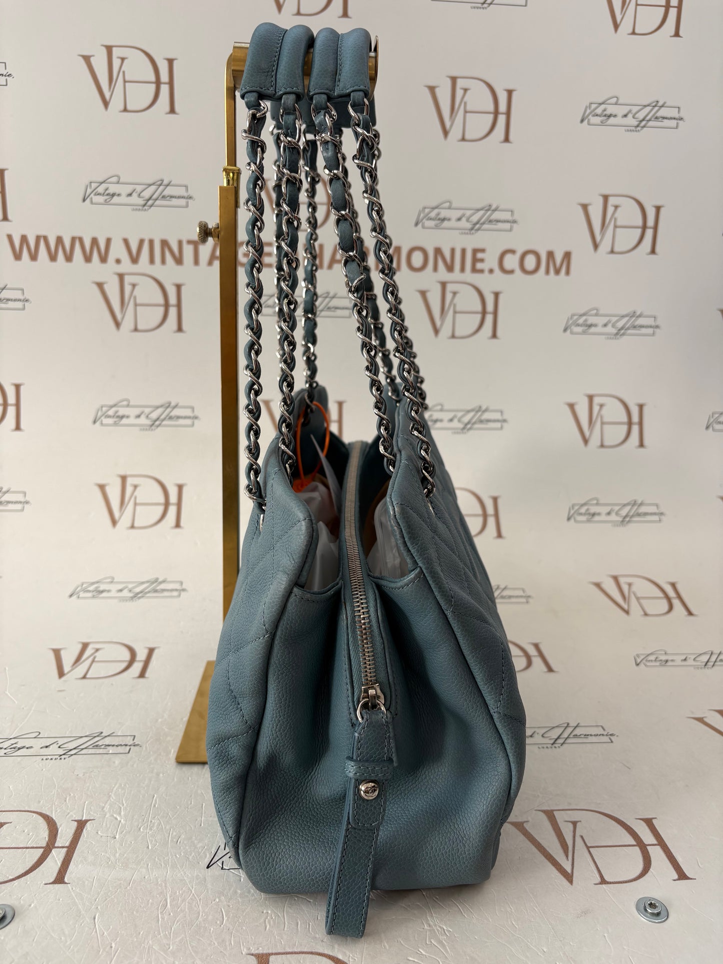 383525 - Chanel Blue