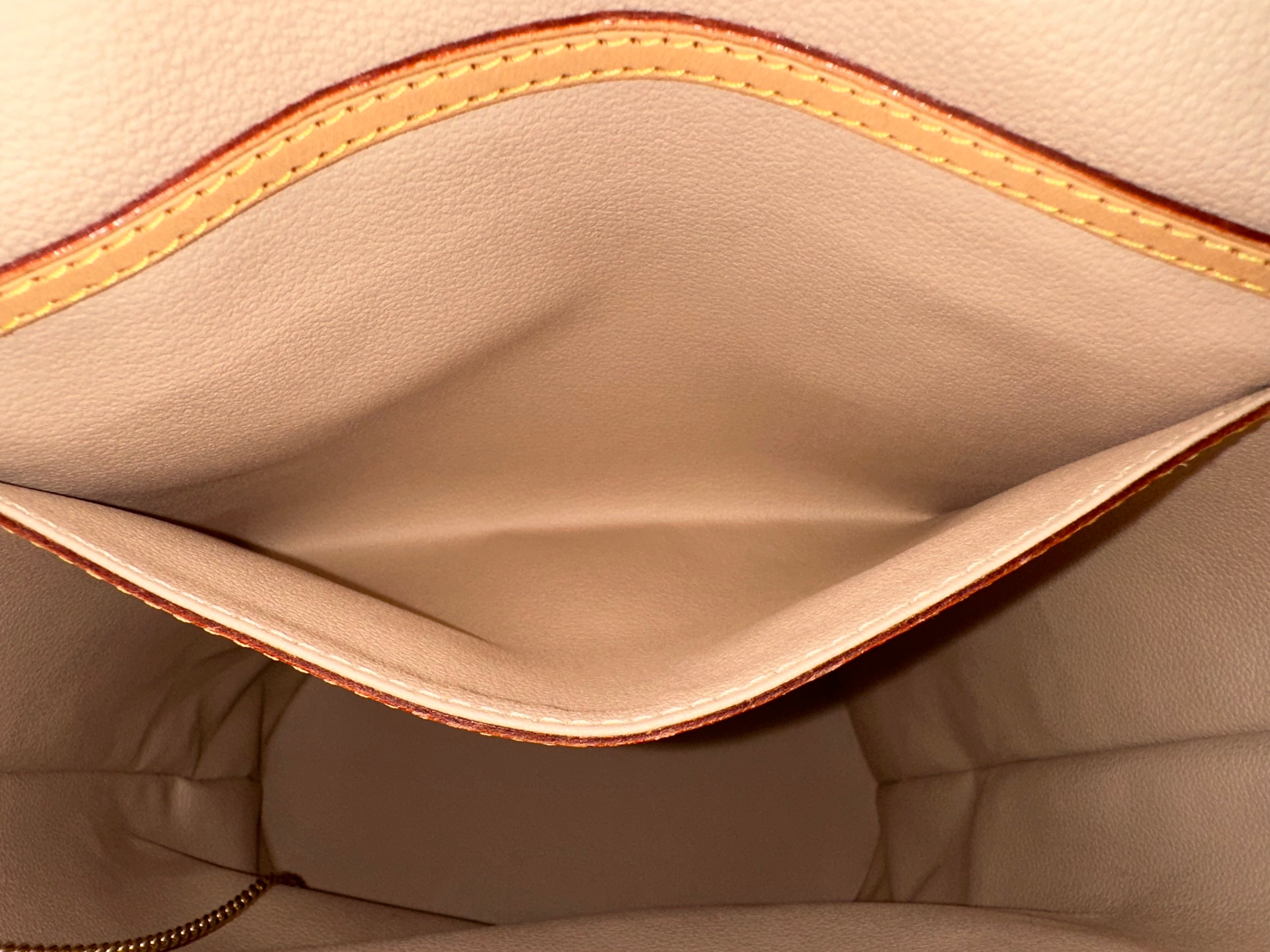 Louis Vuitton Bucket GM