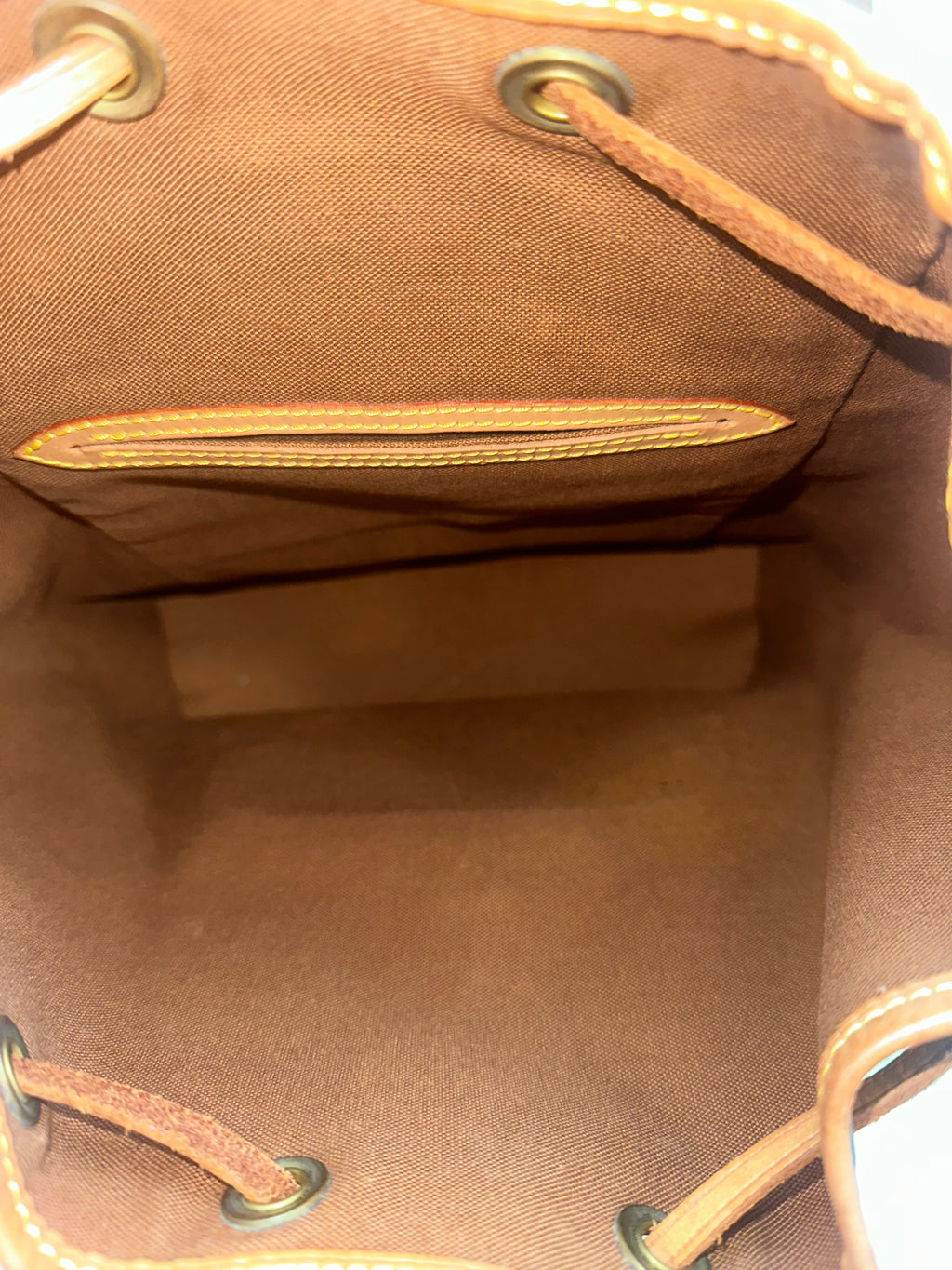 Louis Vuitton Montsouris mm