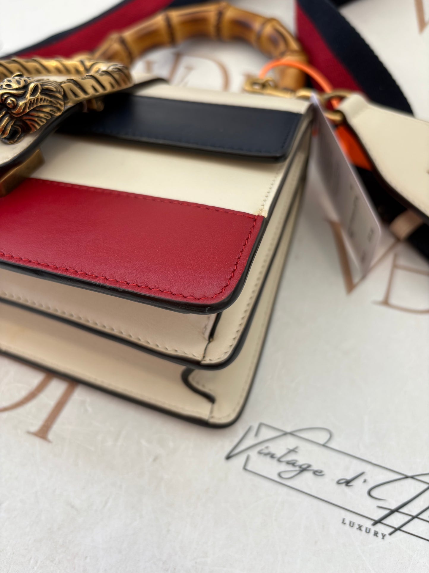 383471 - Gucci Dionysus