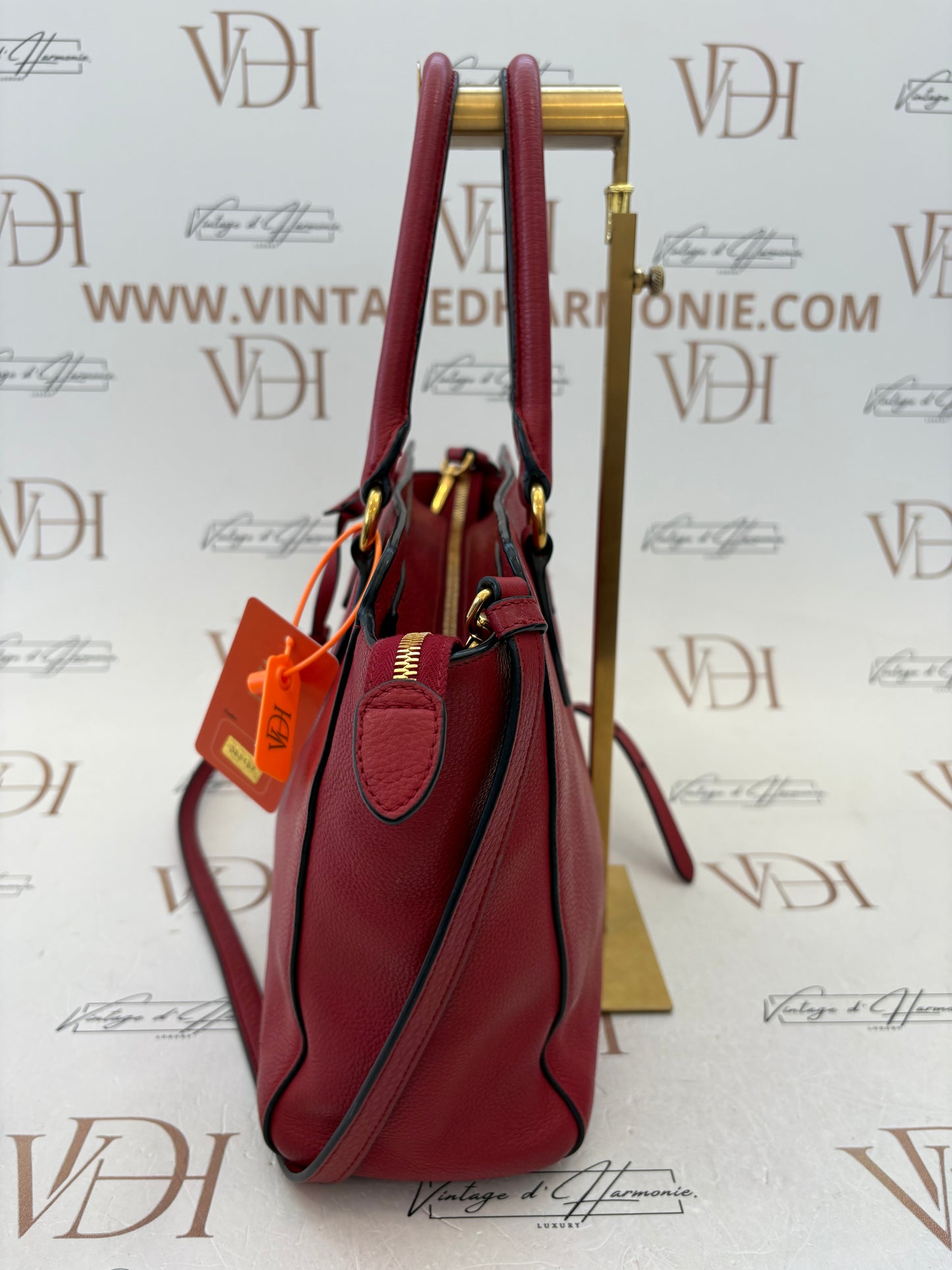 383157 - Prada
