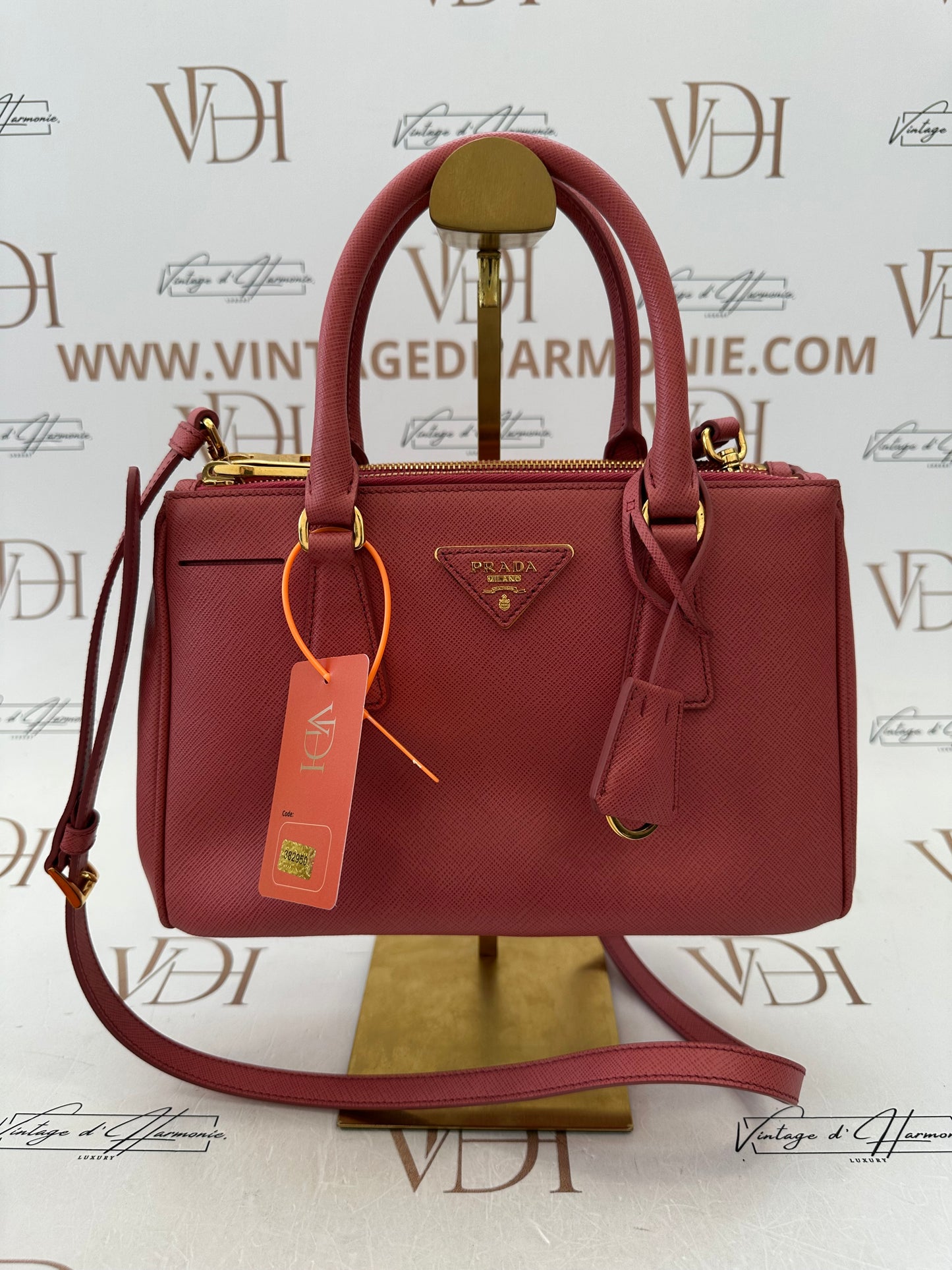 382950 - Prada Galleria