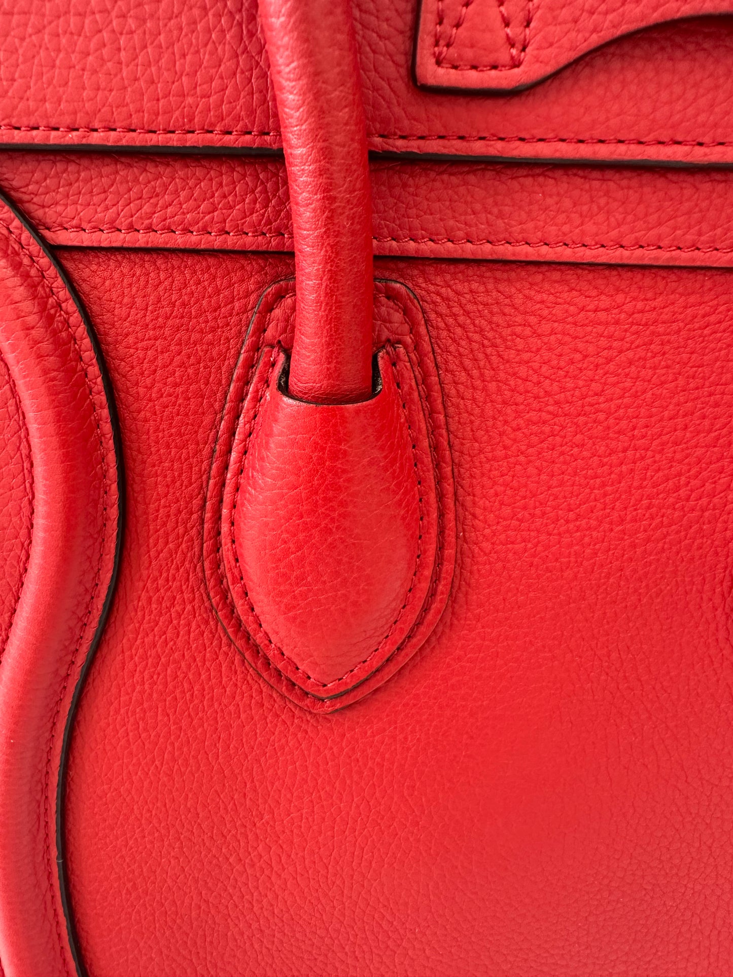 382909 - Celine Luggage Red