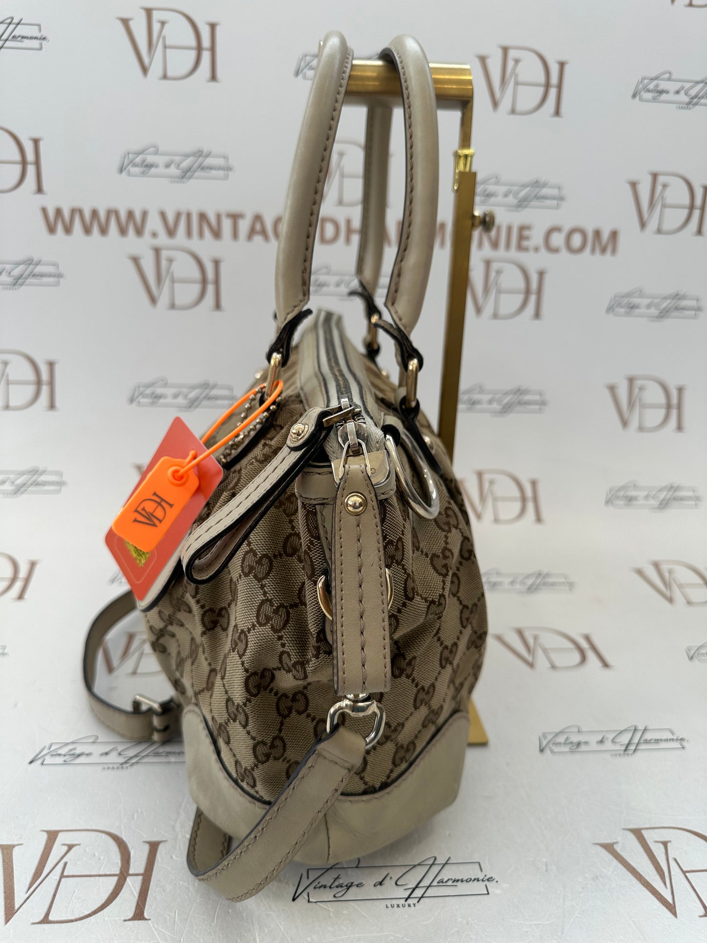 383088 - Gucci Sukey