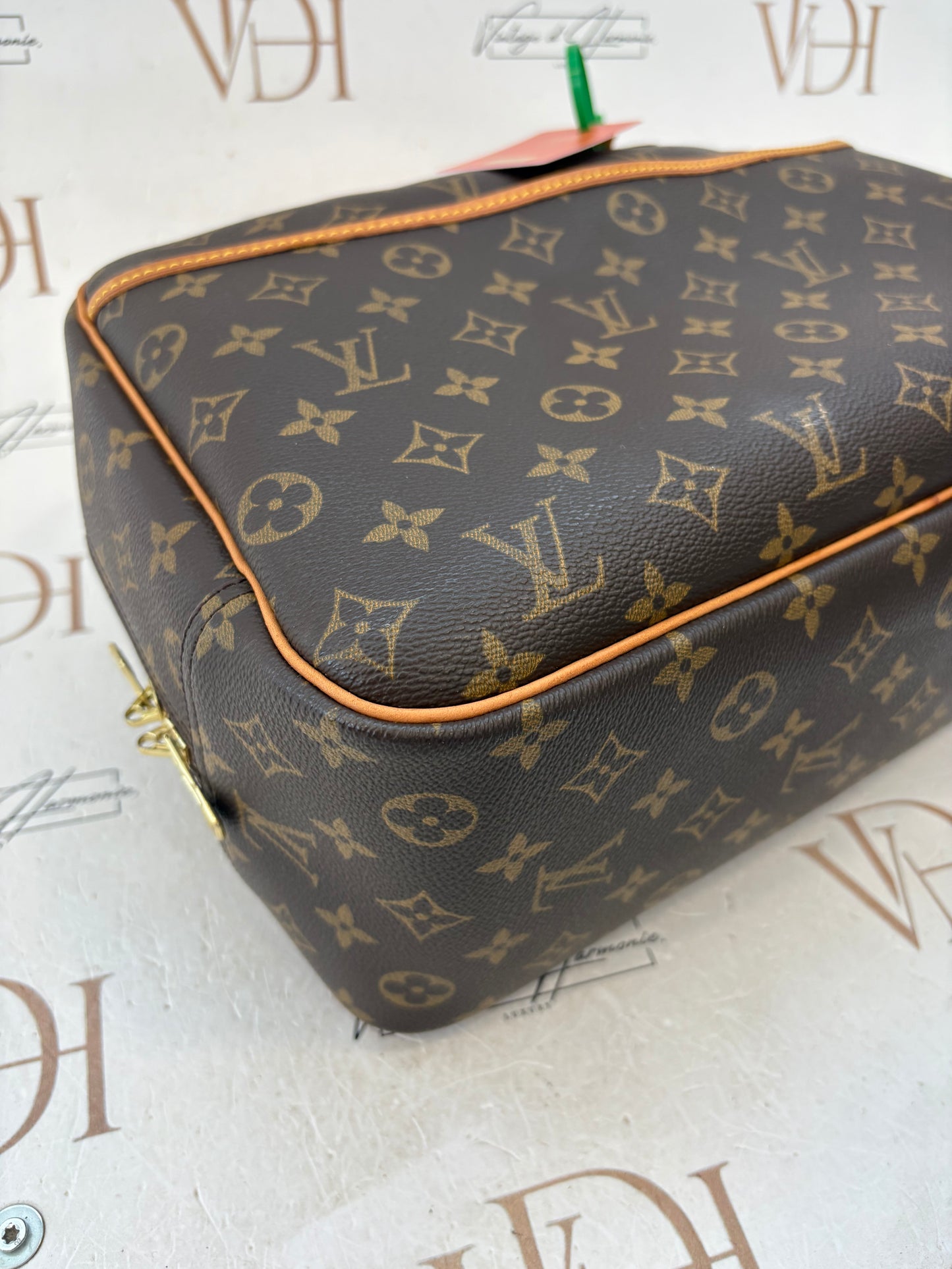 017132 - Louis Vuitton Deauville