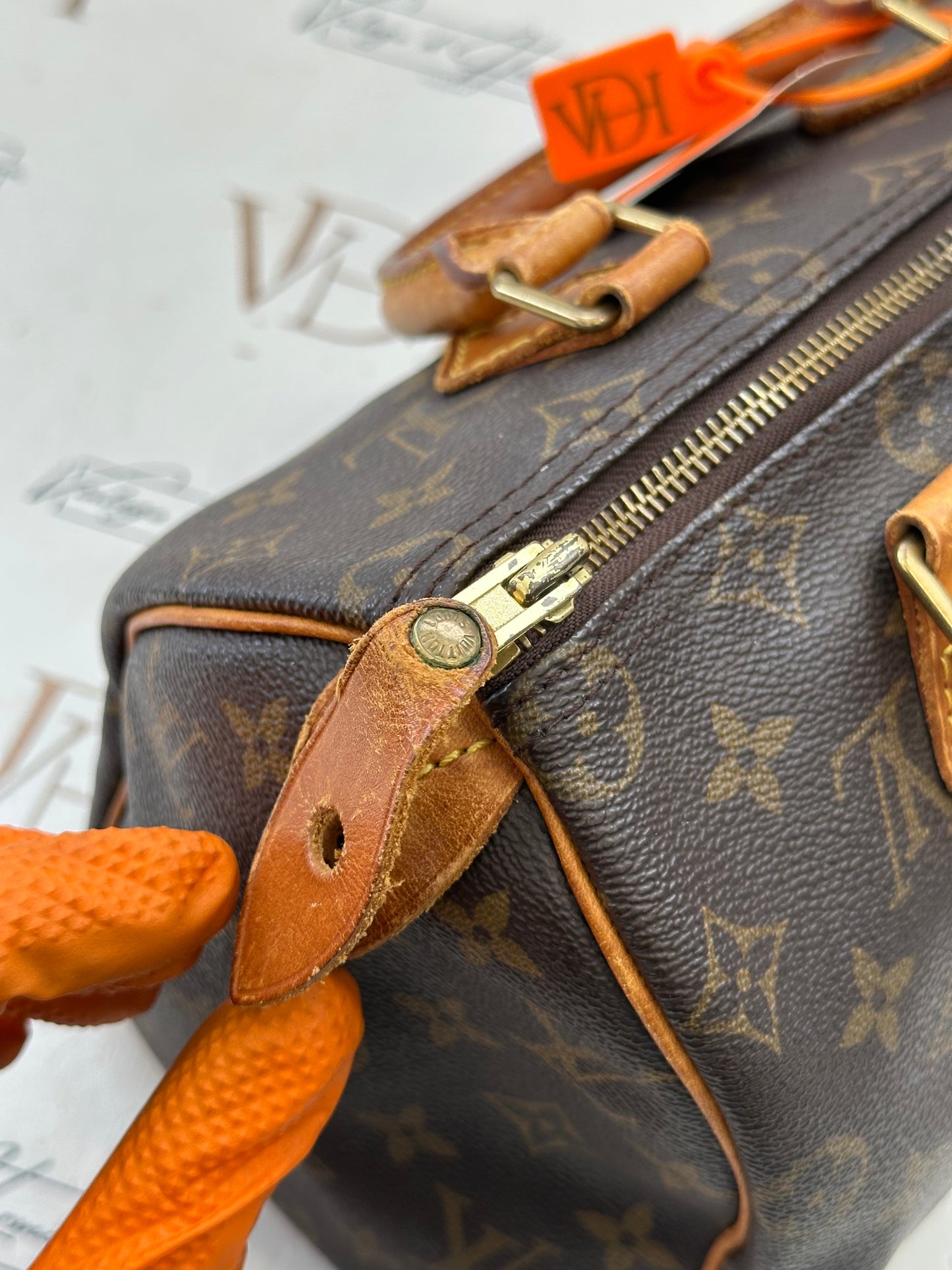 018751 - Louis Vuitton Speedy 25