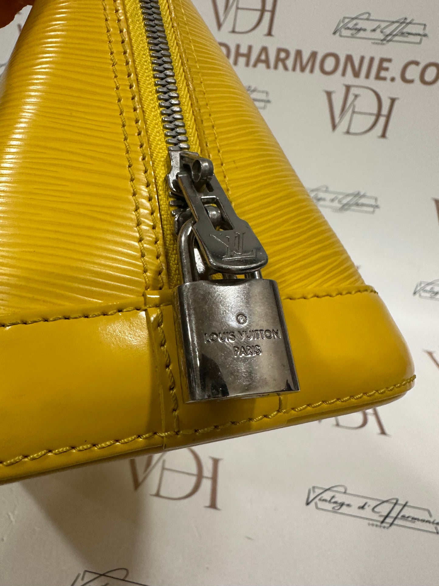 382860 - Louis Vuitton Alma