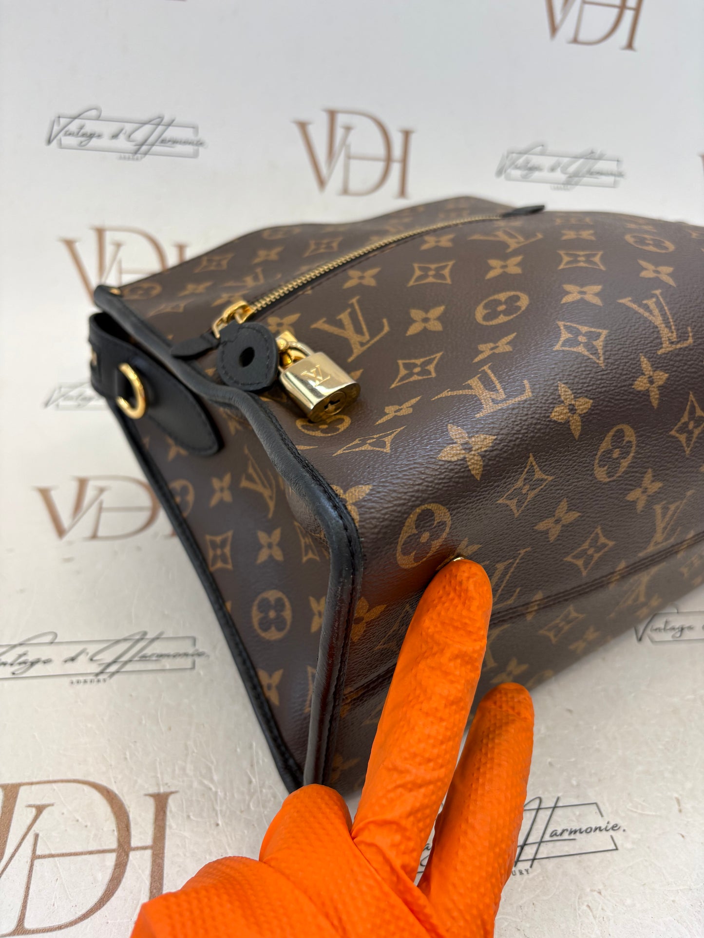 017179 - Louis Vuitton Popincourt MM