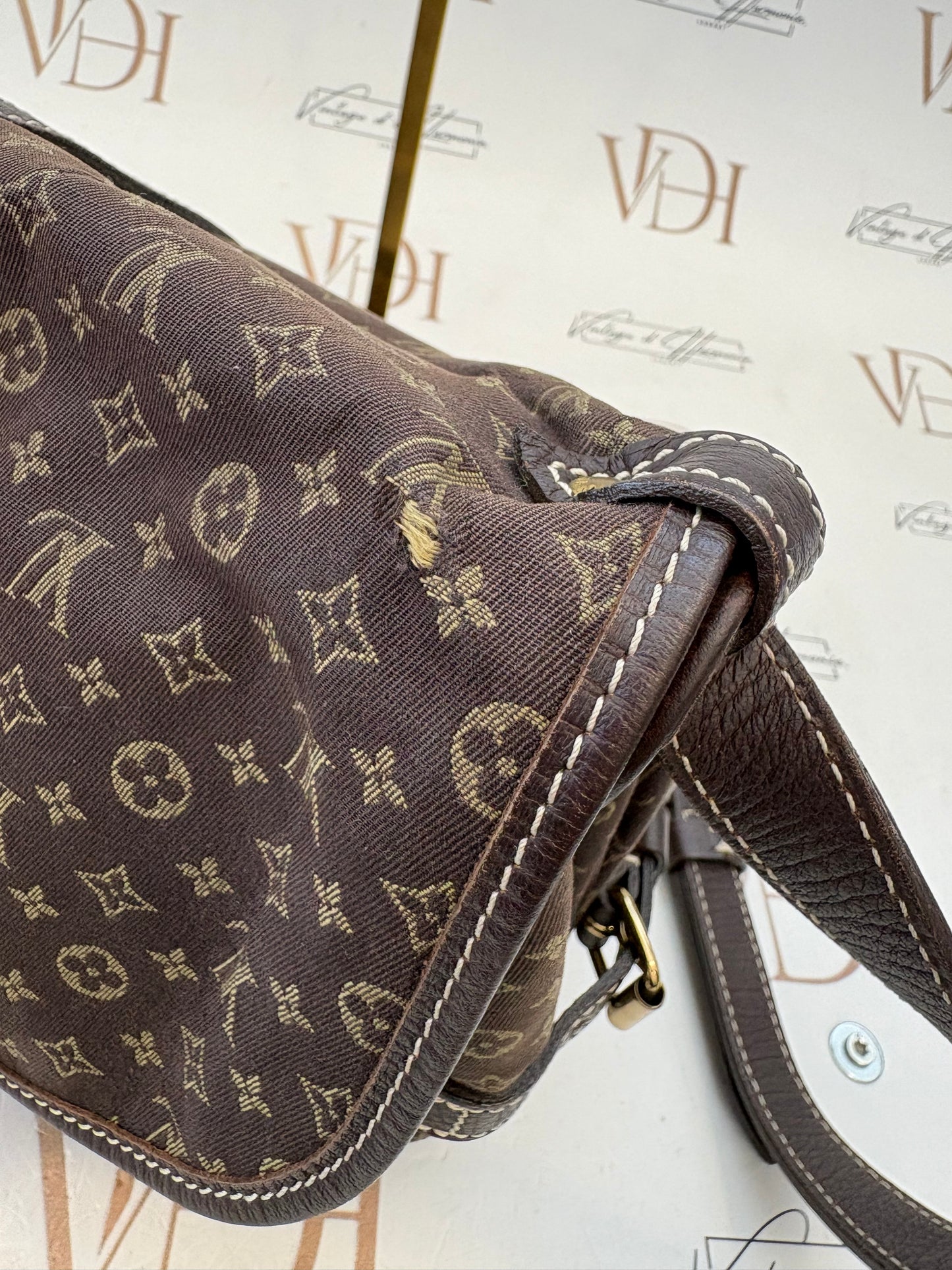 017726 - Louis Vuitton Saumur 30