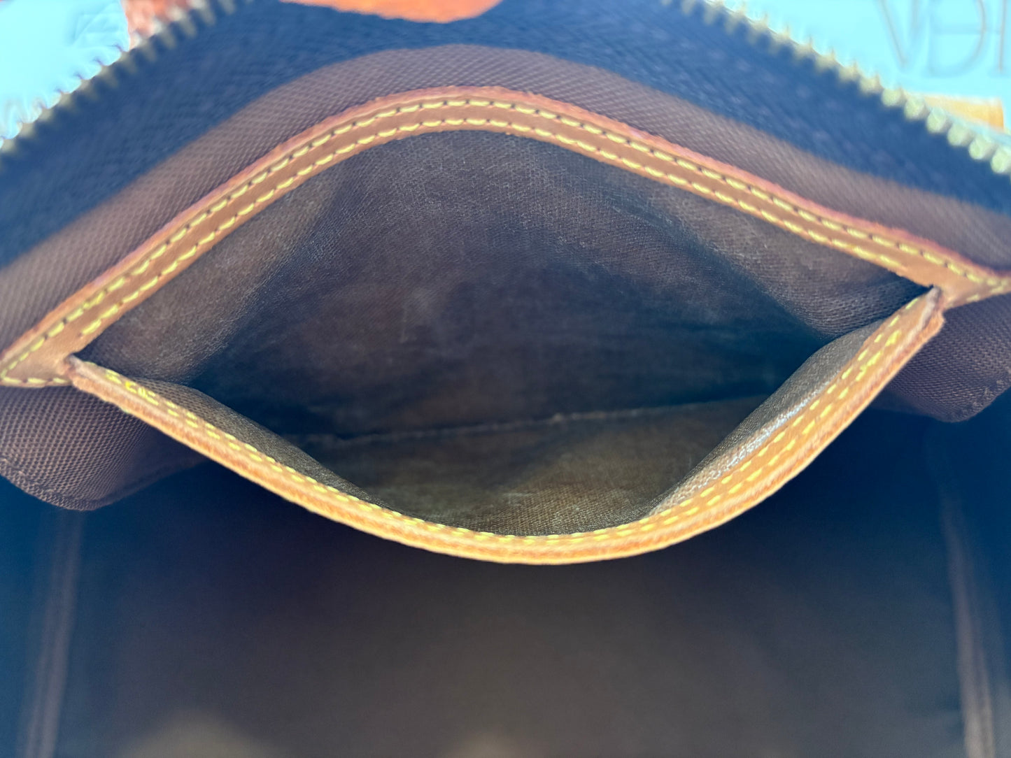018787 - Louis Vuitton Speedy 35