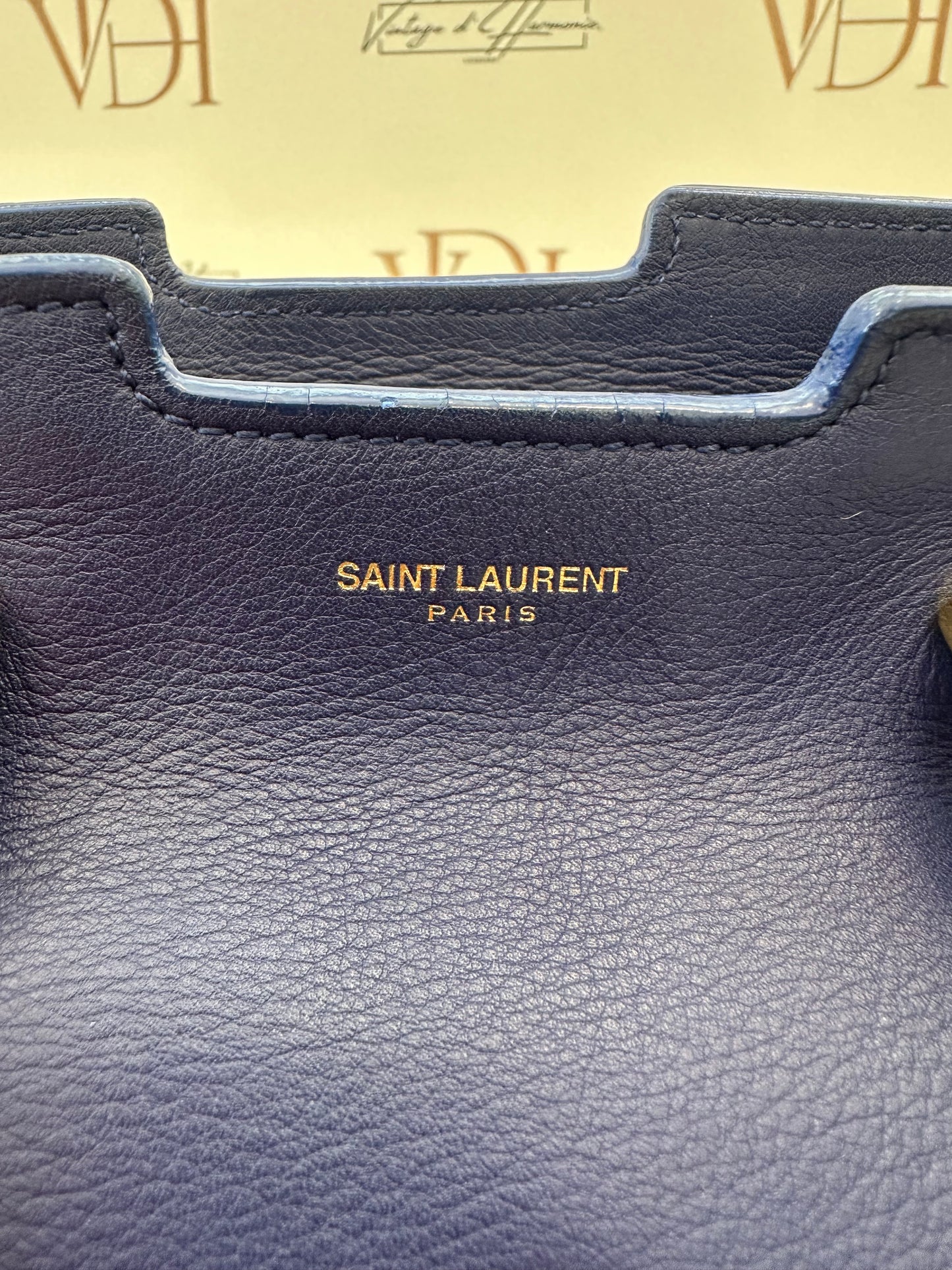 382310 - Saint Laurent Y-Ligne