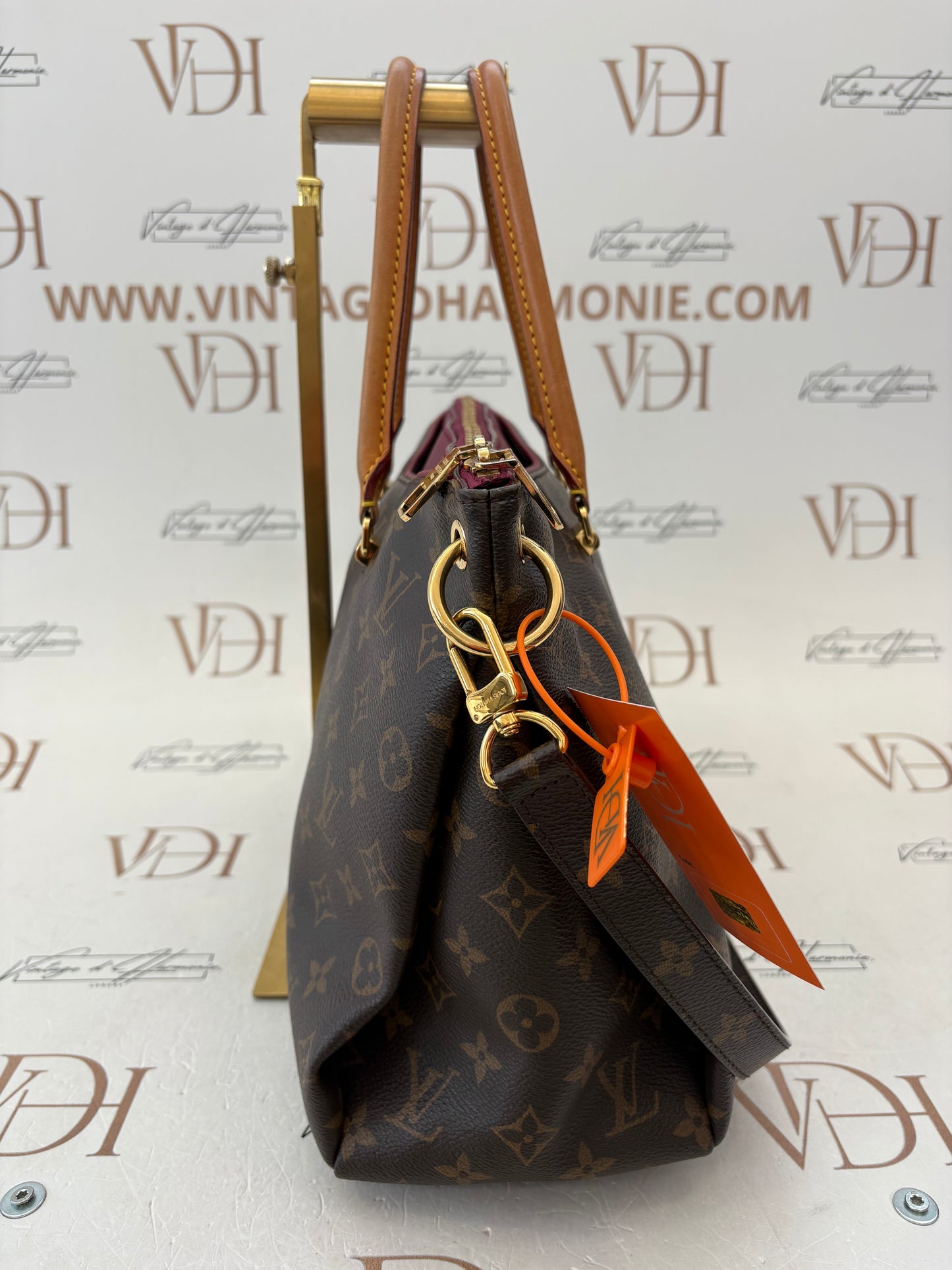 016937 - Louis Vuitton Pallas