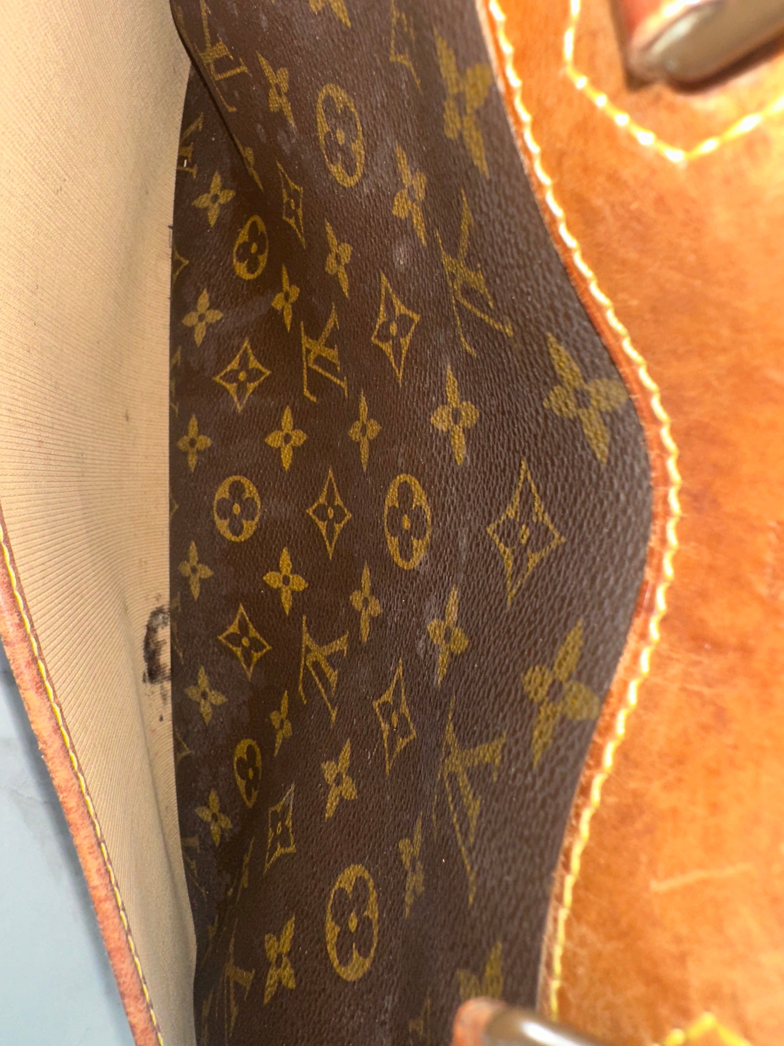 Louis Vuitton Deauville