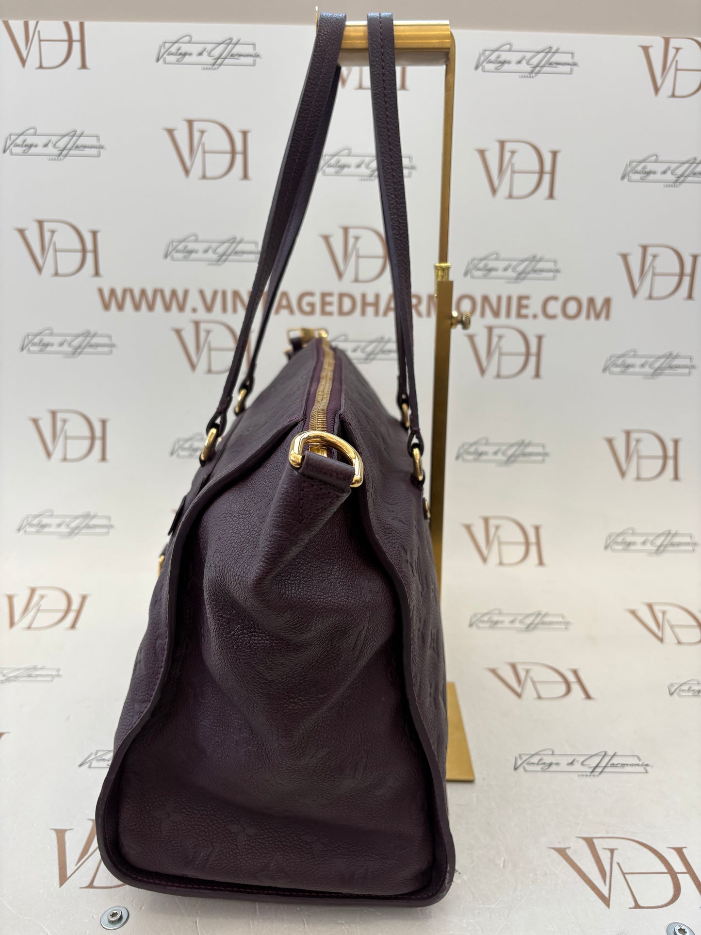382889 - Louis Vuitton Lumineuse