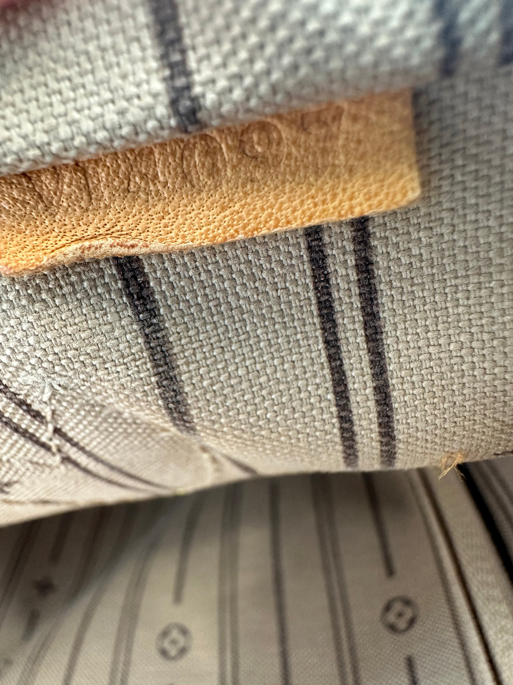 Louis Vuitton Neverfull MM