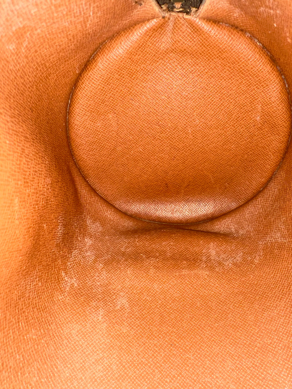 Louis Vuitton Papillon 26