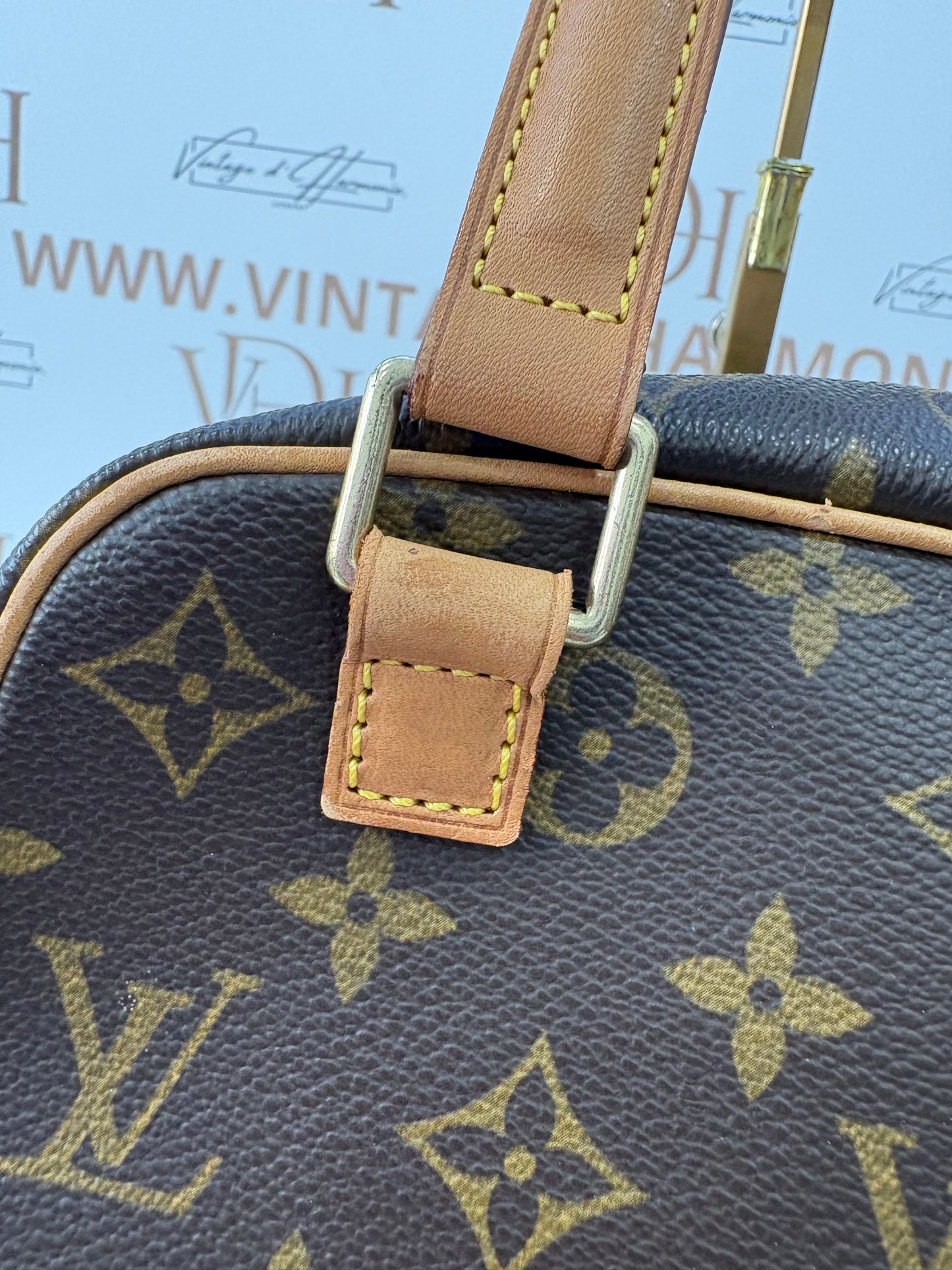 016930 - Louis Vuitton Excentricite