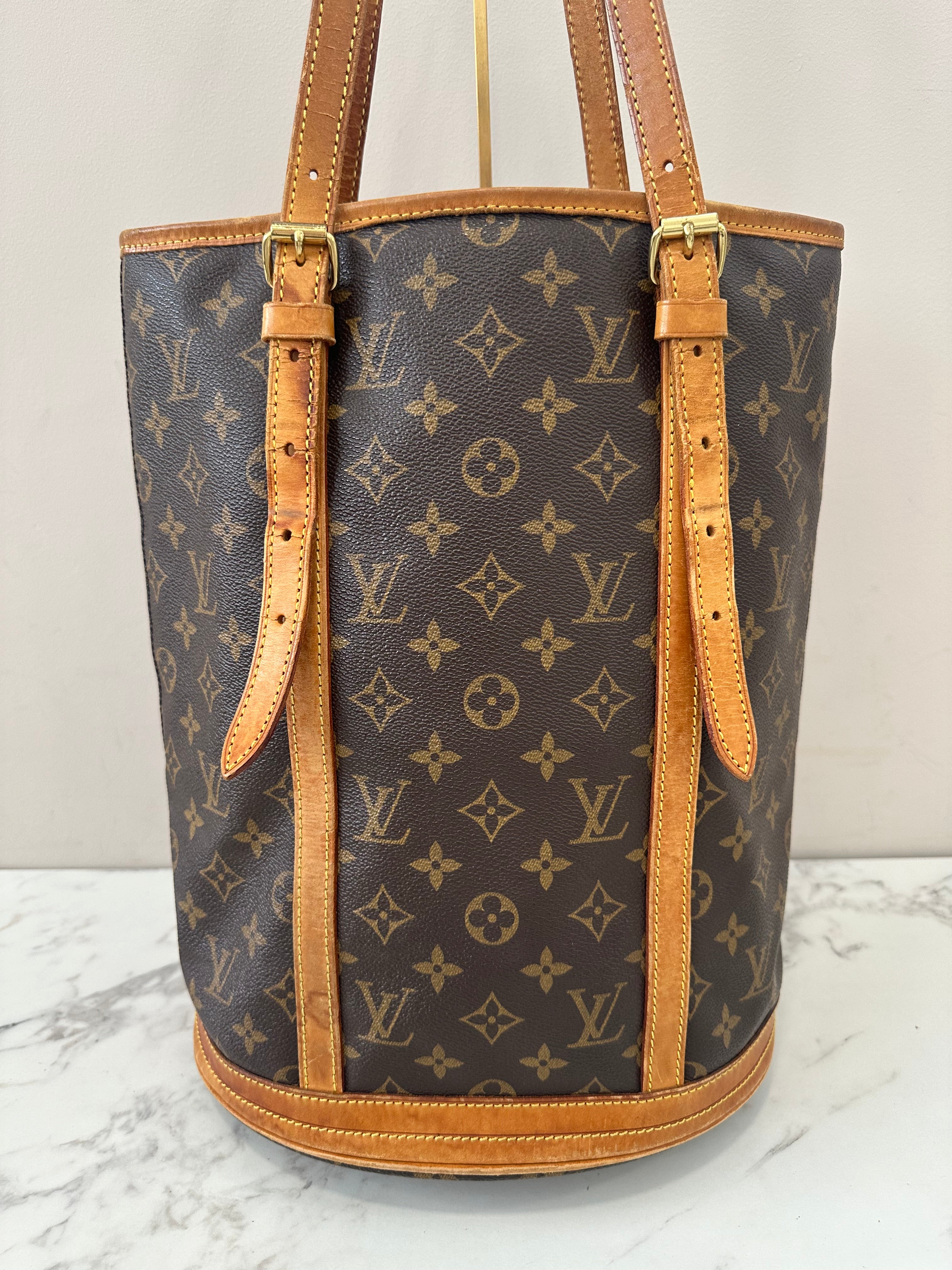Louis Vuitton Bucket GM