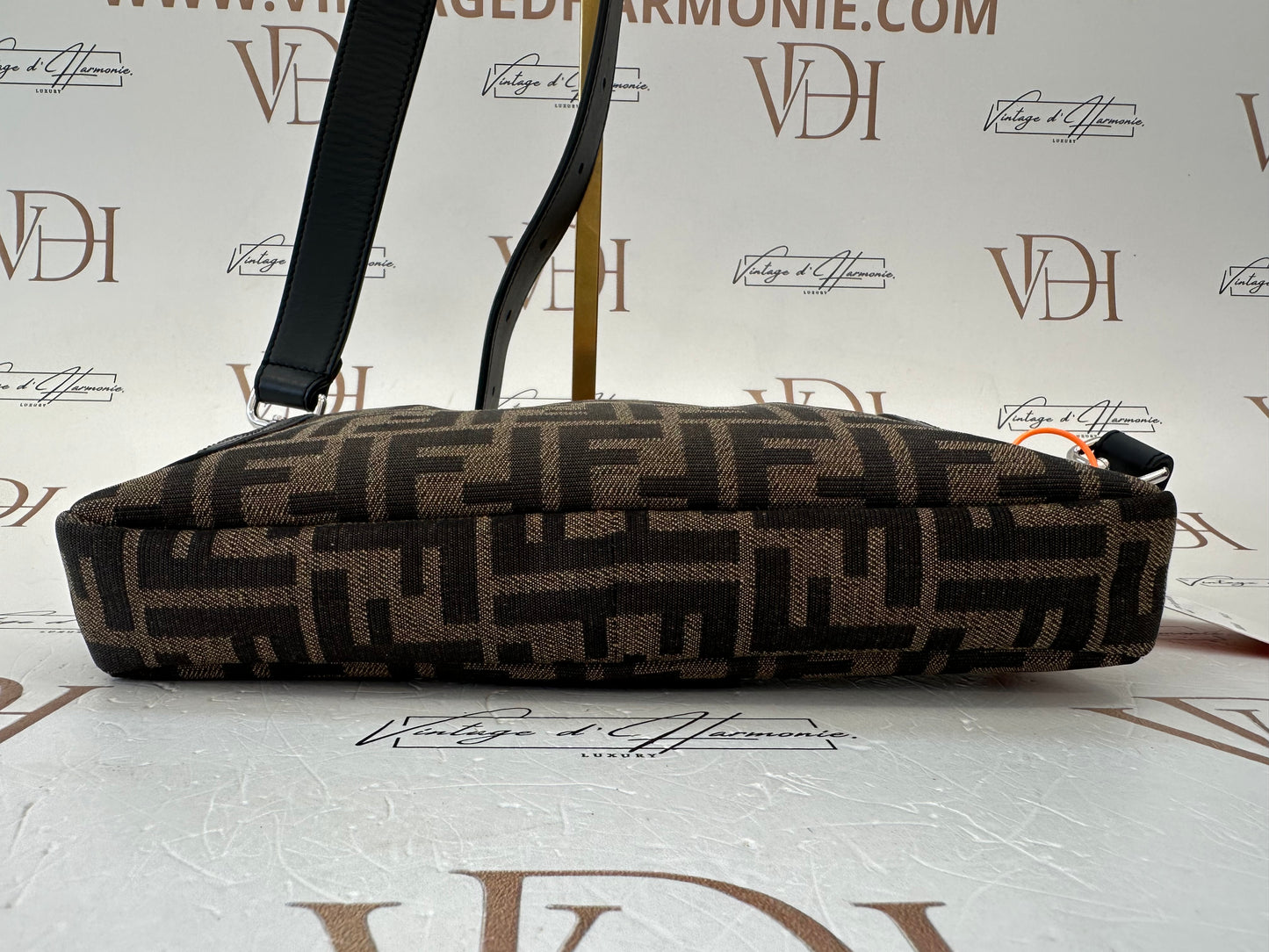 382668 - Fendi Baguette