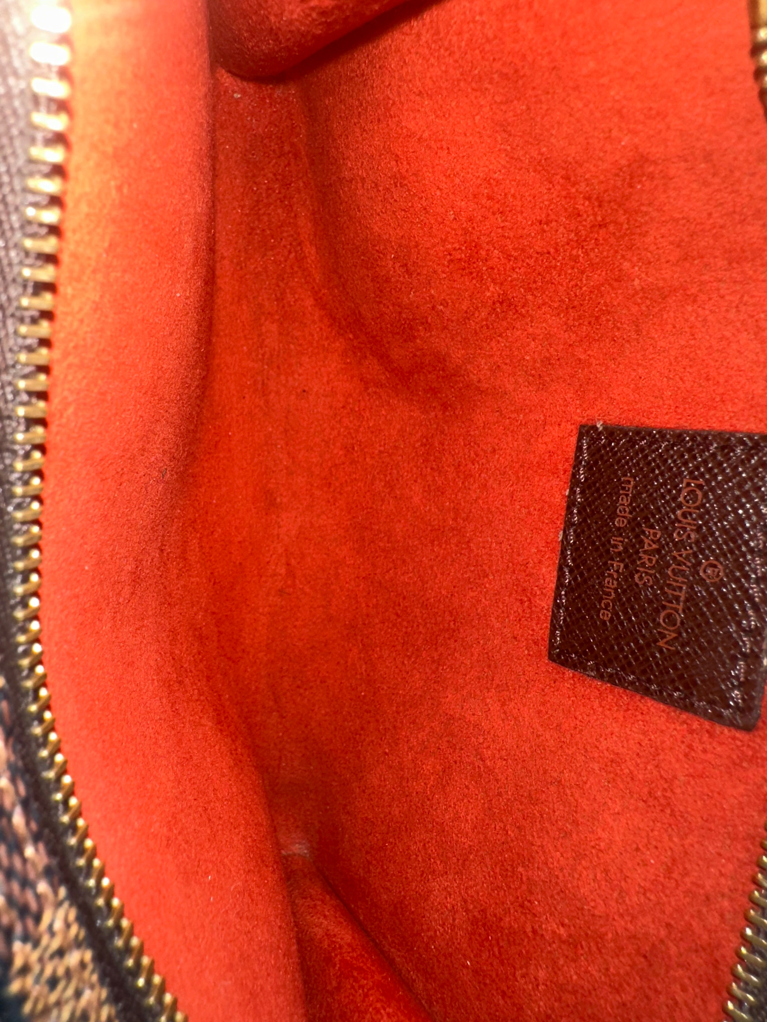 Louis Vuitton Marais Damier Ebene