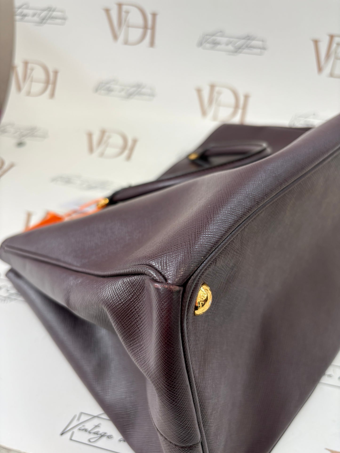 3834306 - Prada Galleria