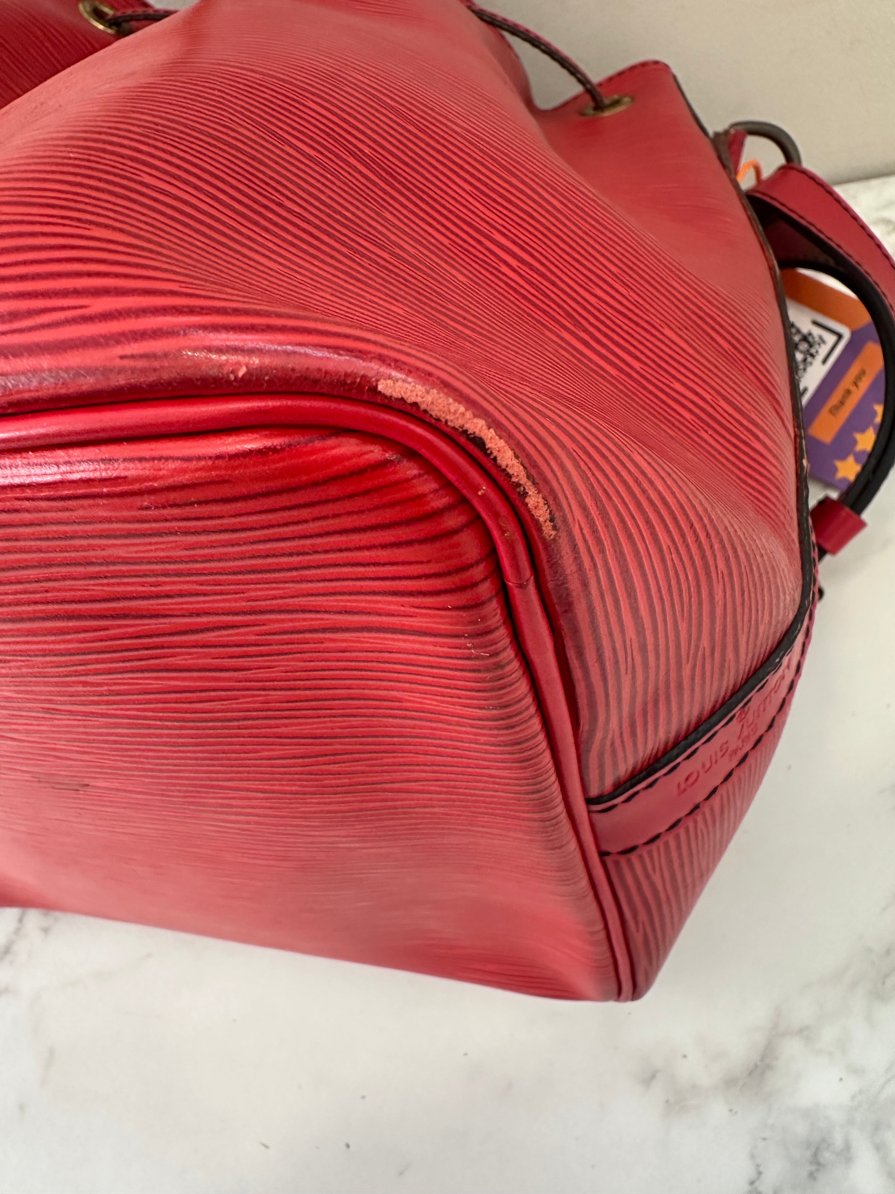 Louis Vuitton Noé Epi Red