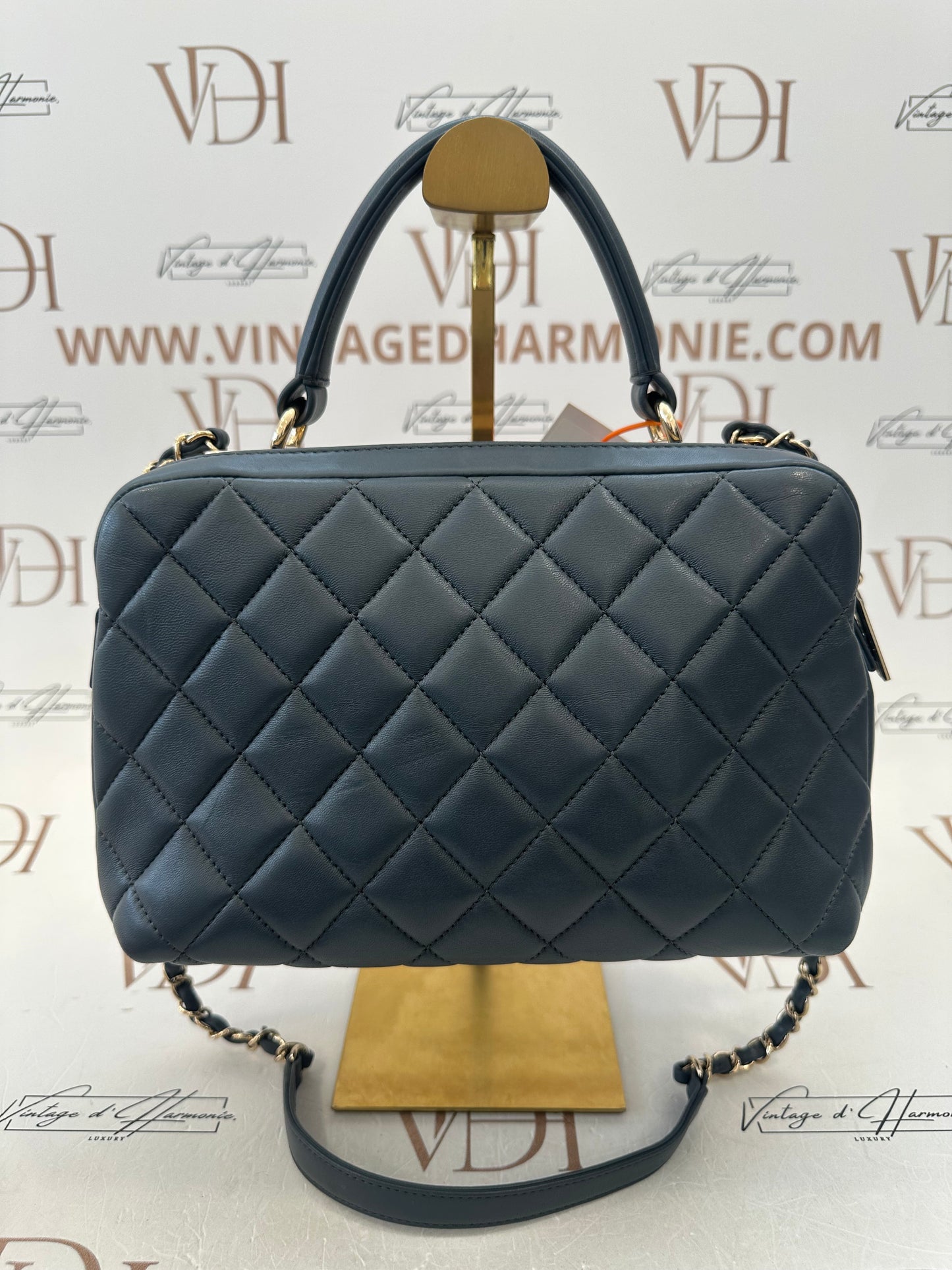 017899 - Chanel Gray Lambskin Trendy CC