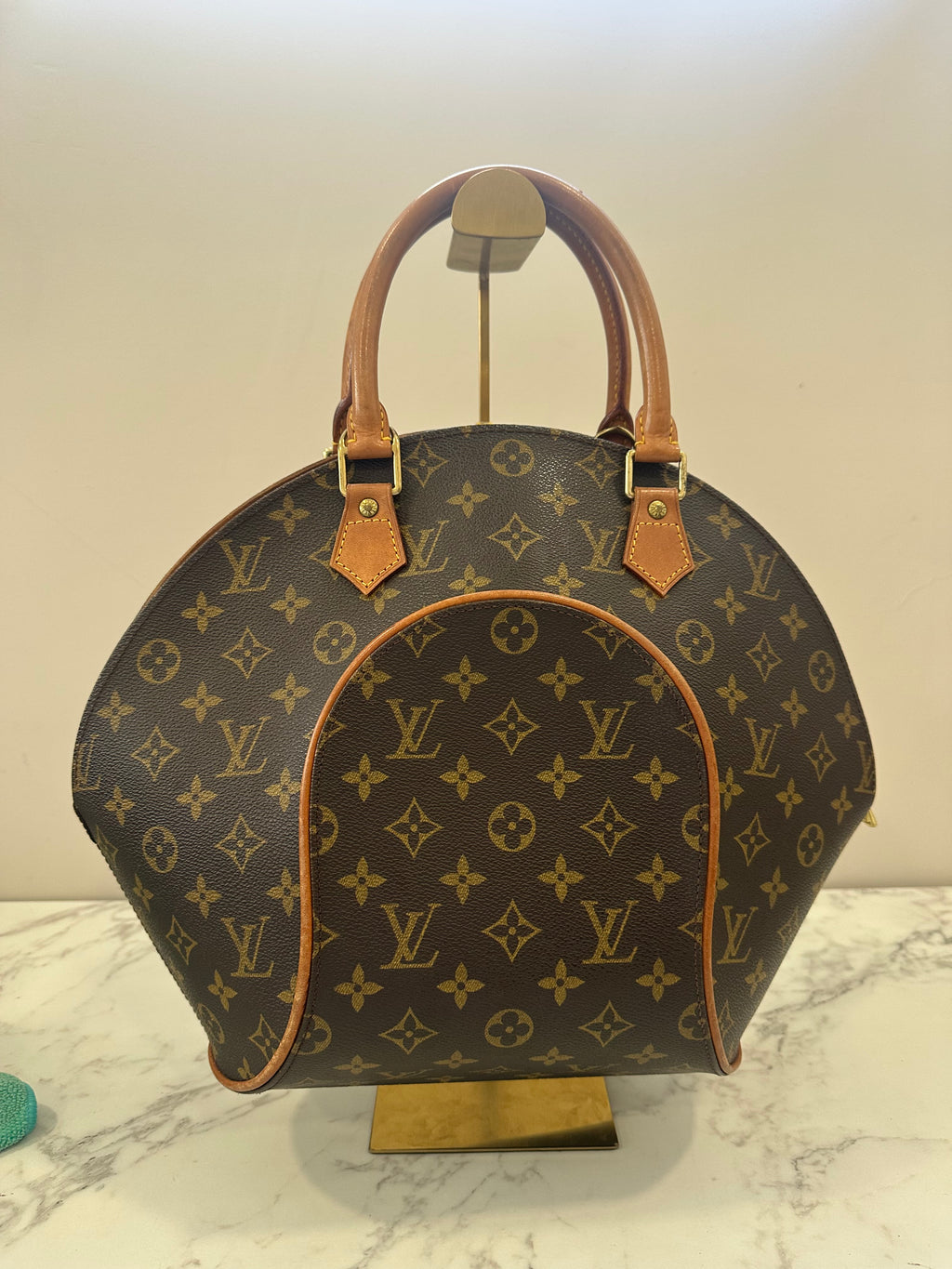 Louis Vuitton Ellipse MM
