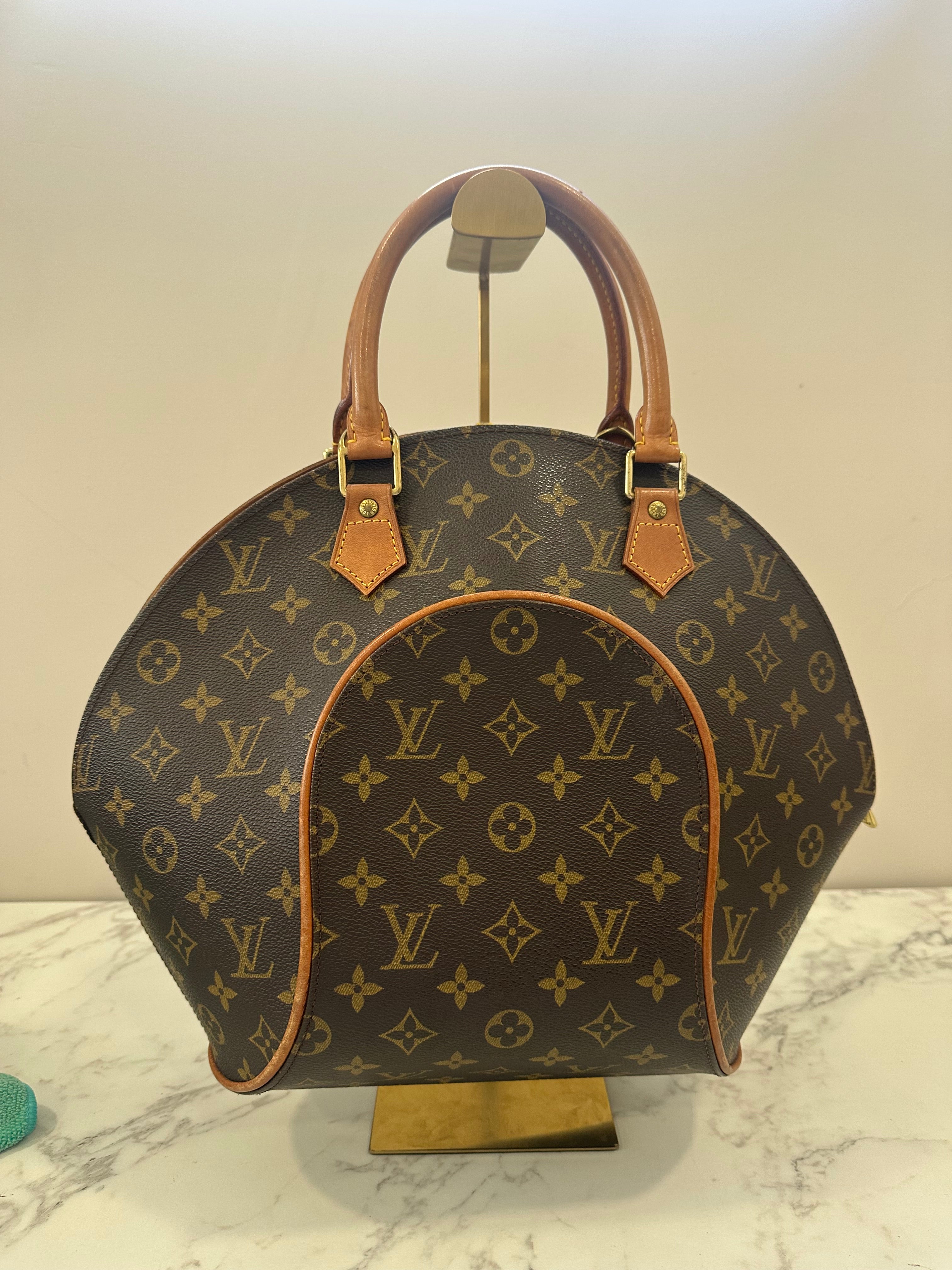Louis Vuitton Ellipse MM