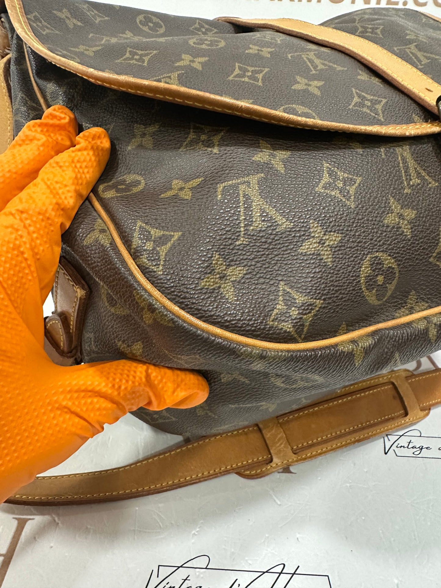 016862 - Louis Vuitton Saumur 35