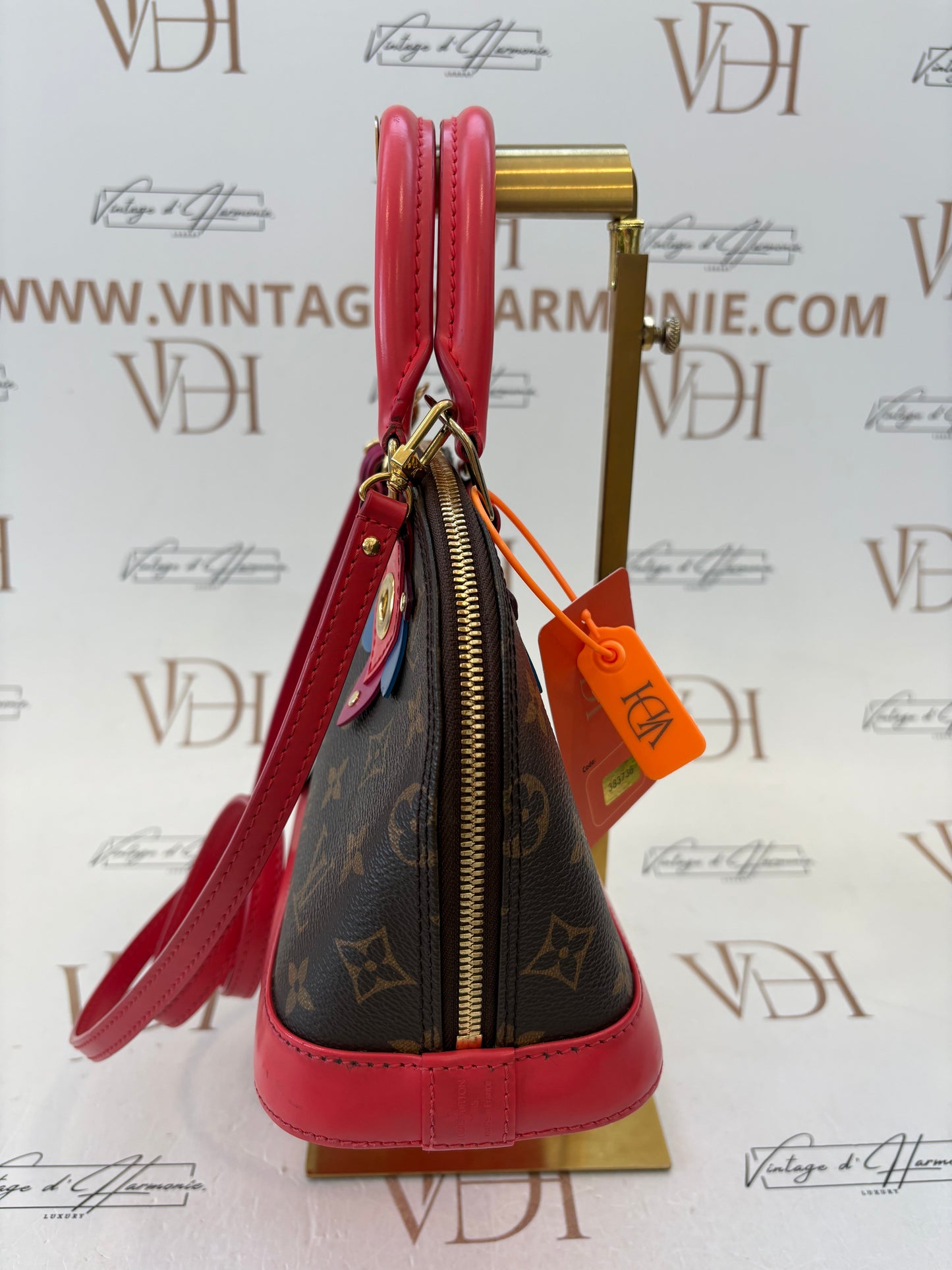 383736 - Louis Vuitton Alma BB