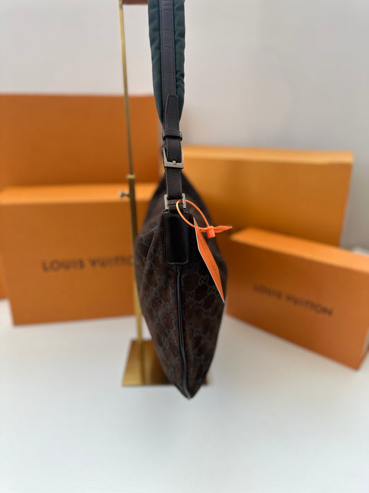 Gucci Suede Dark