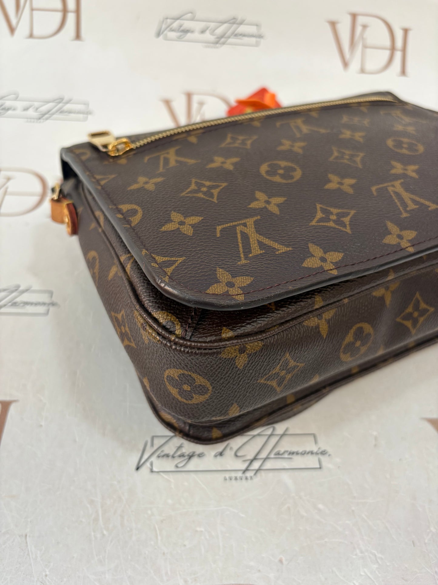 383645 - Louis Vuitton Metis