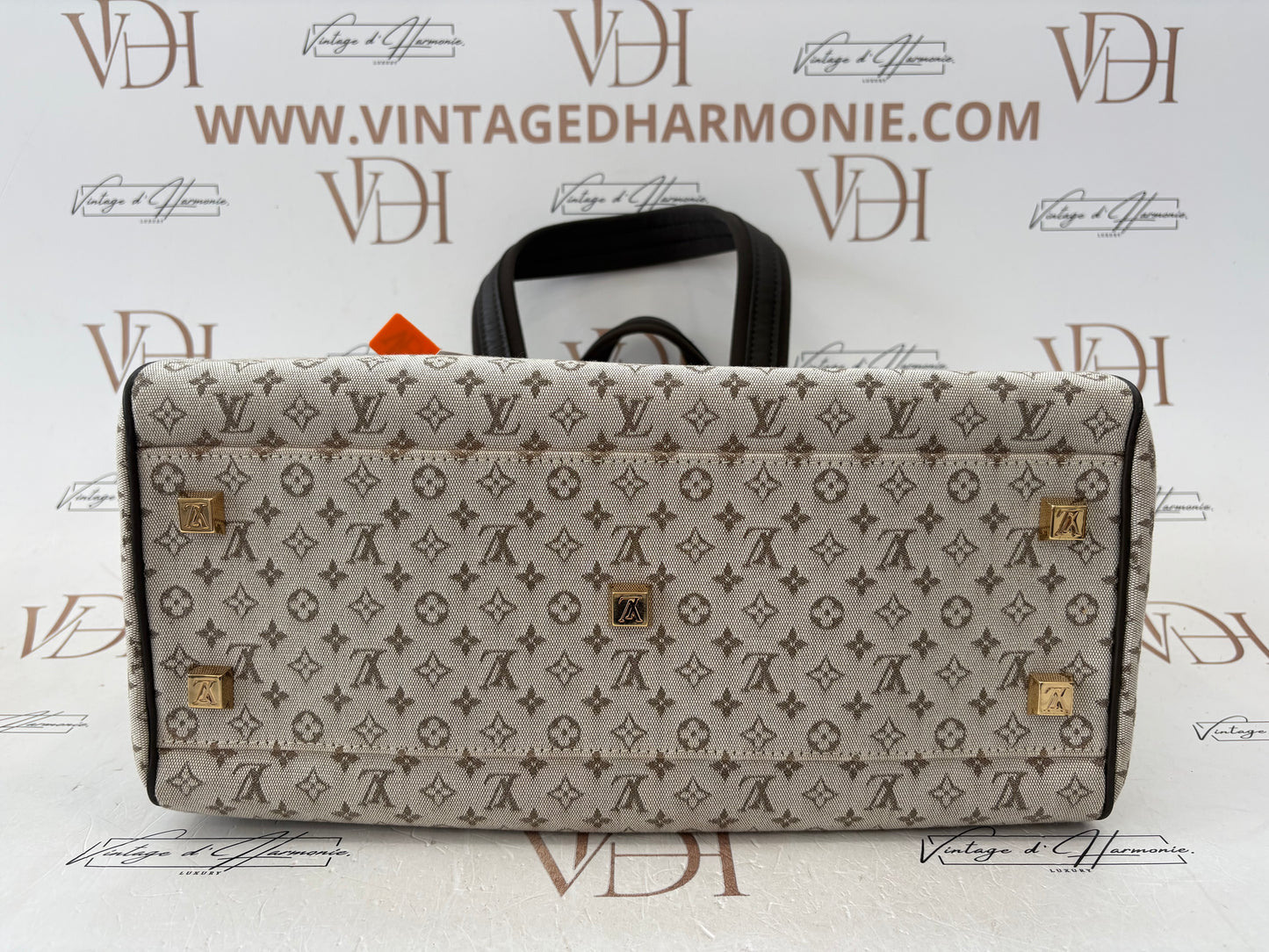 018777 - Louis Vuitton Khaki Mini Josephine GM