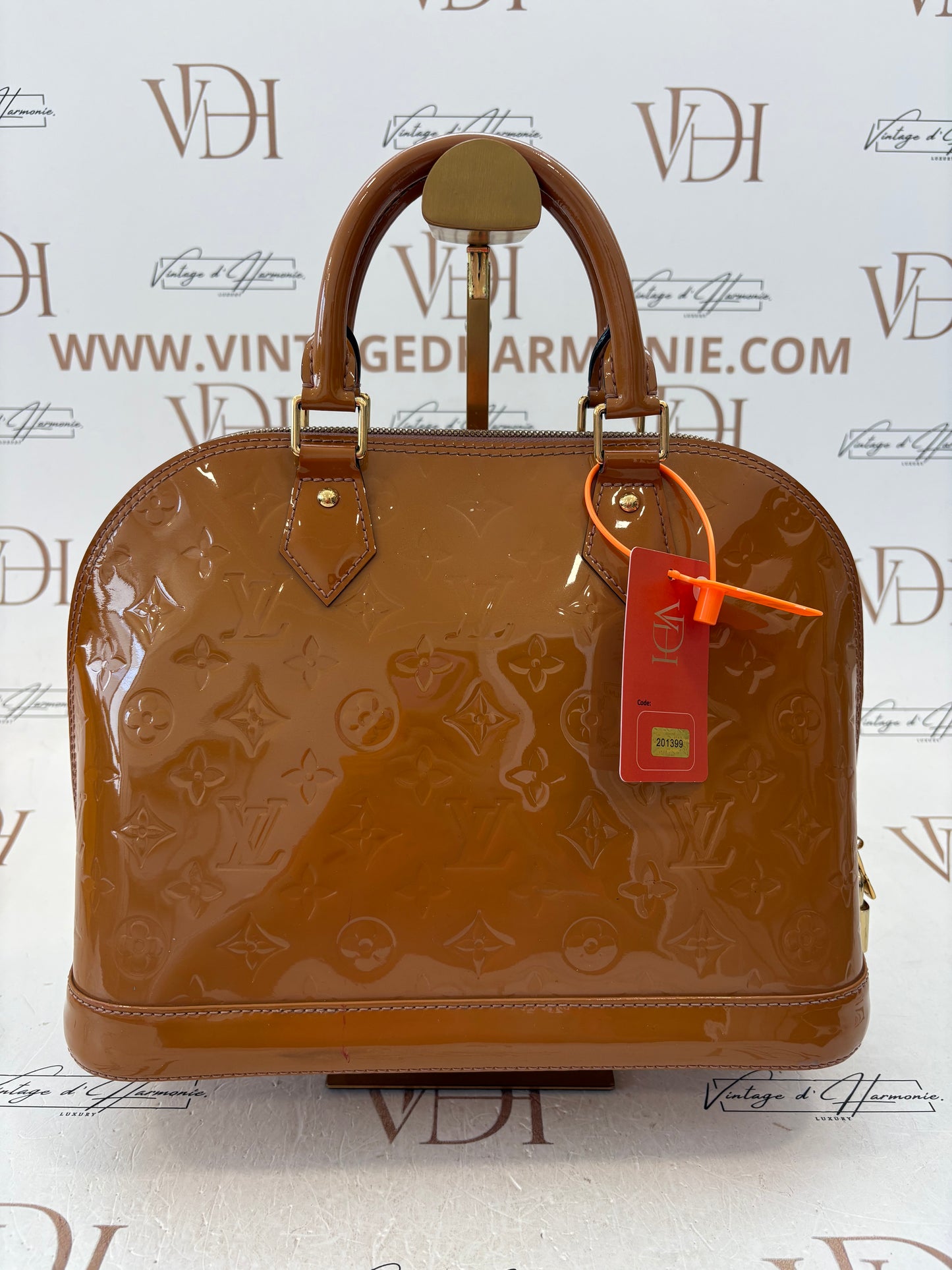 201399 - Louis Vuitton Alma Vernis