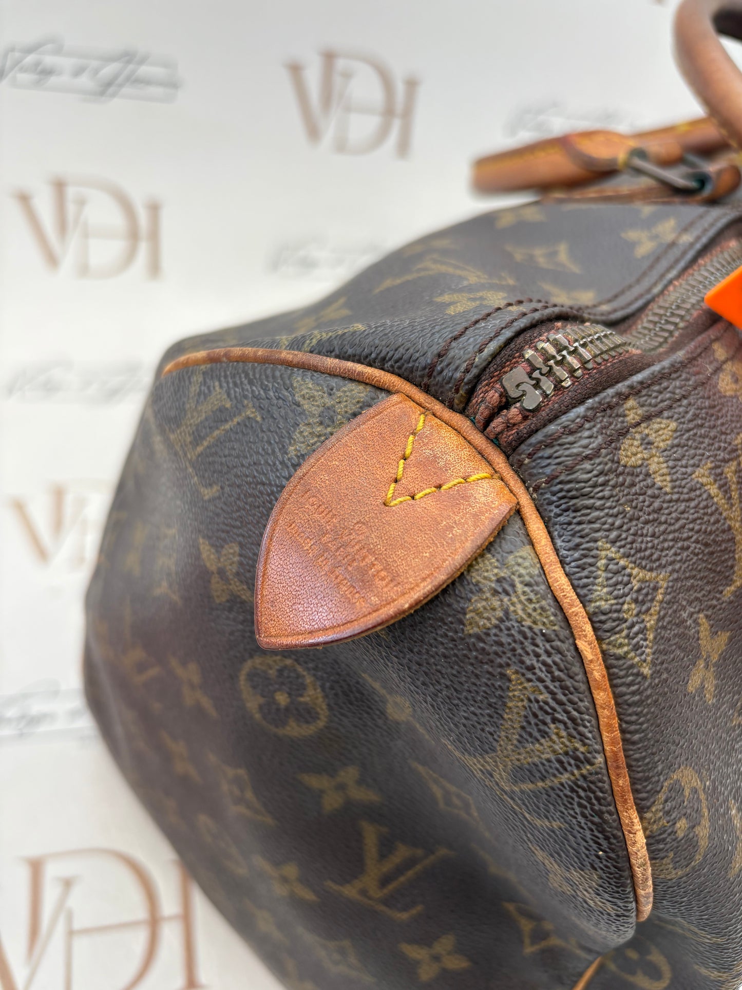 018997 - Louis Vuitton Speedy 40