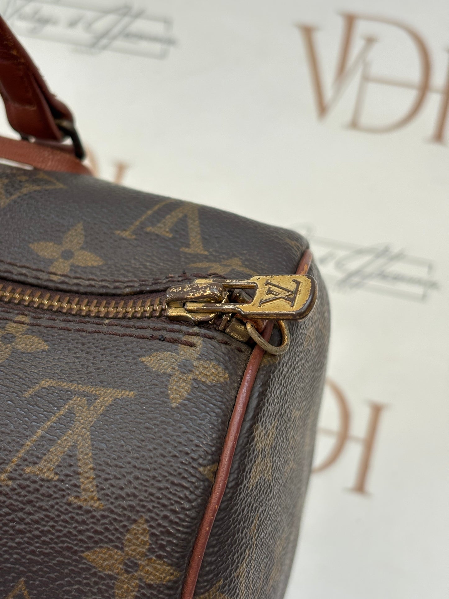 018324 - Louis Vuitton Papillon 30