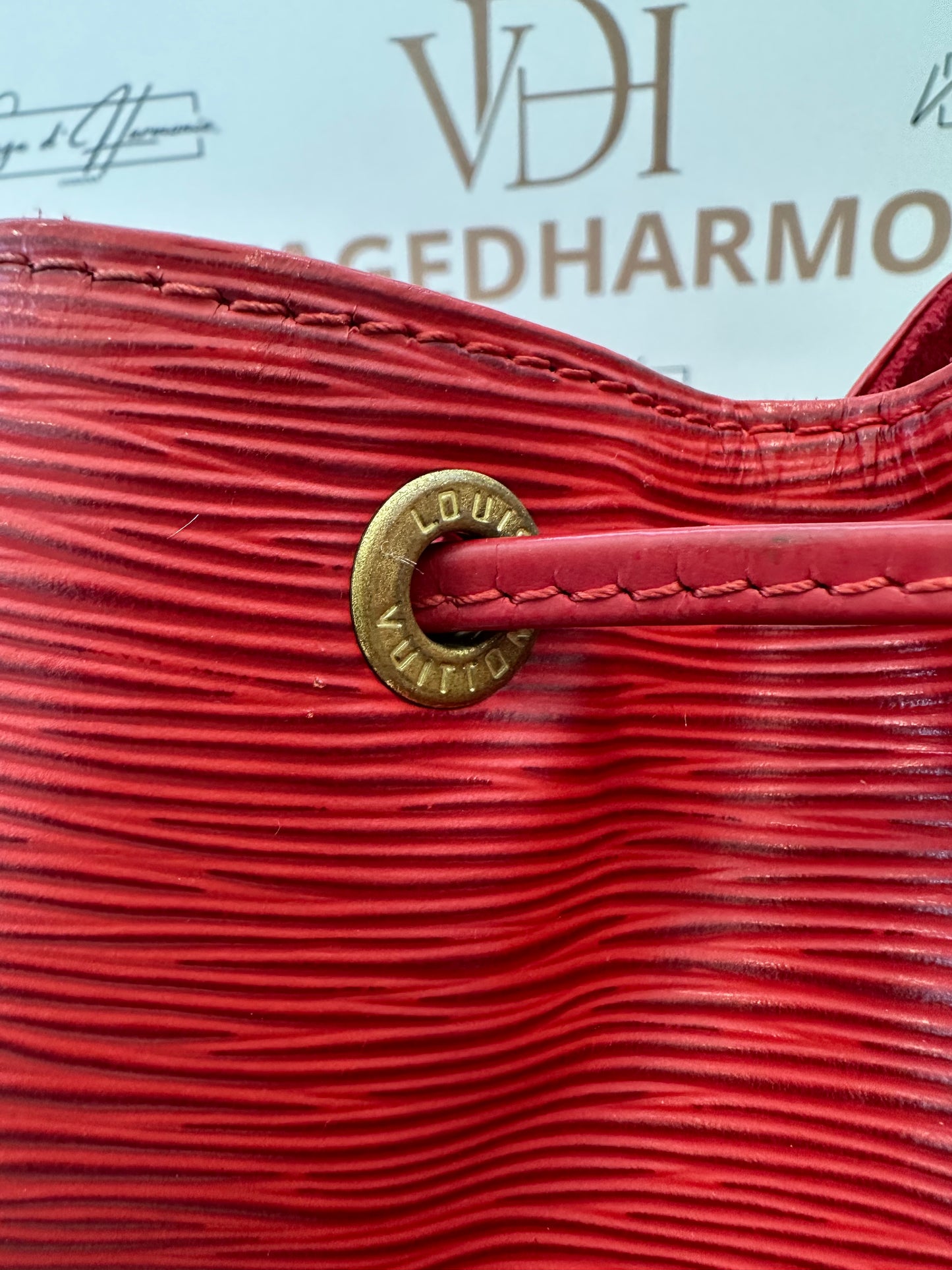 017848 - Louis Vuitton Red Epi Noè
