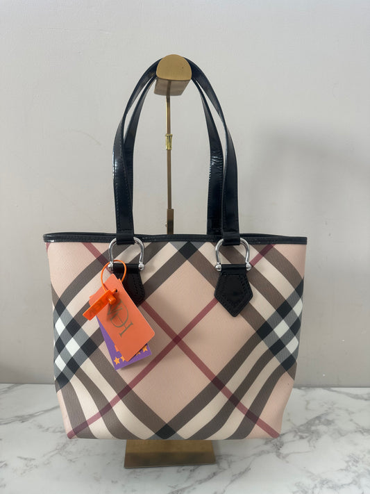Burberry Beige